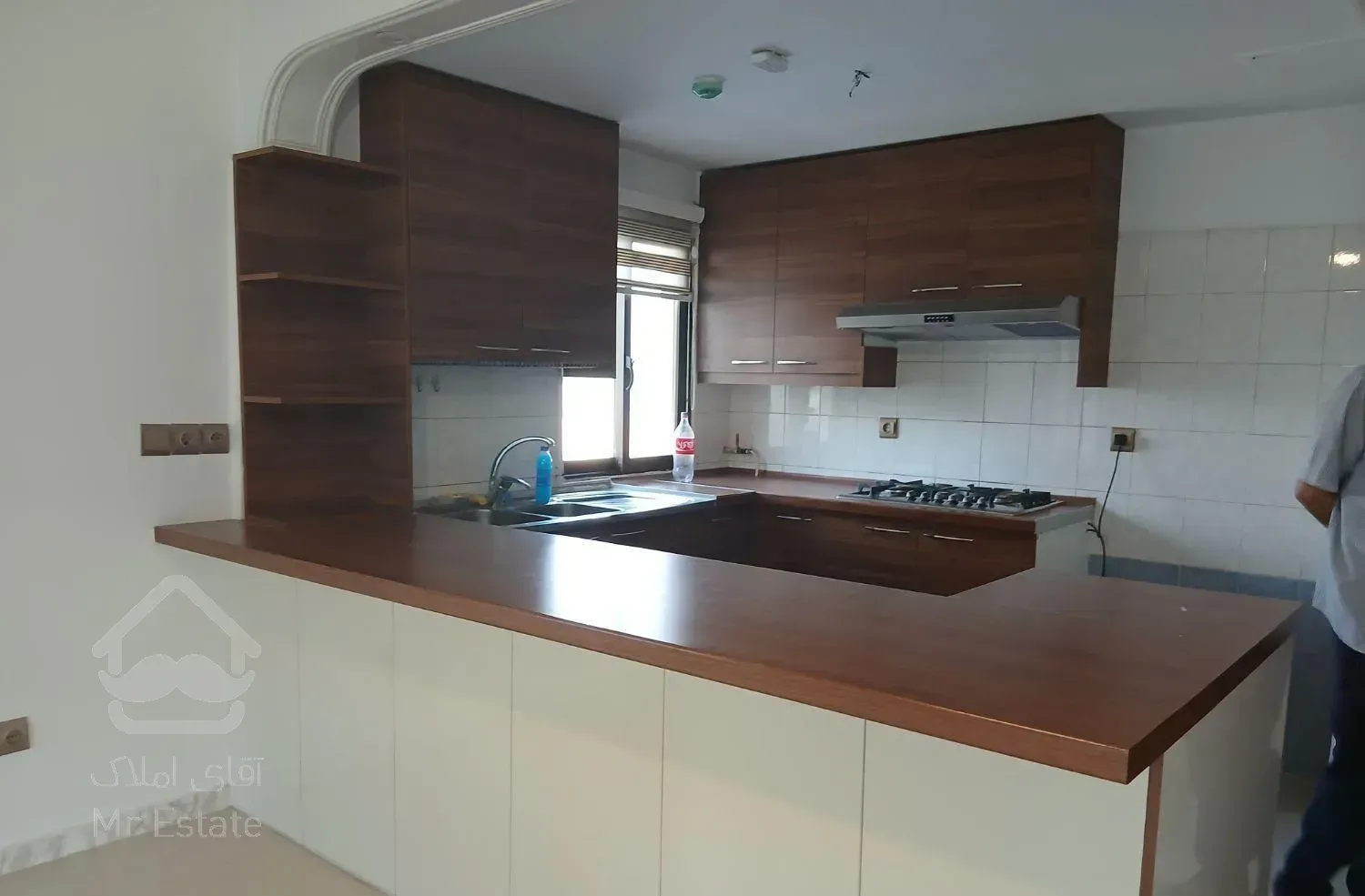 82متر2خوابه سعادت اباد شهرک بوعلی