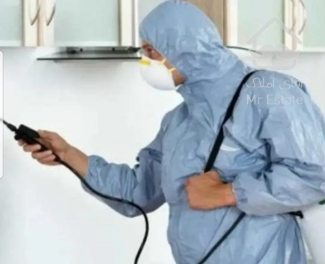 سمپاشی جهت از بین بردن حشرات مزاحم مانند ساس کنه و مایت و...