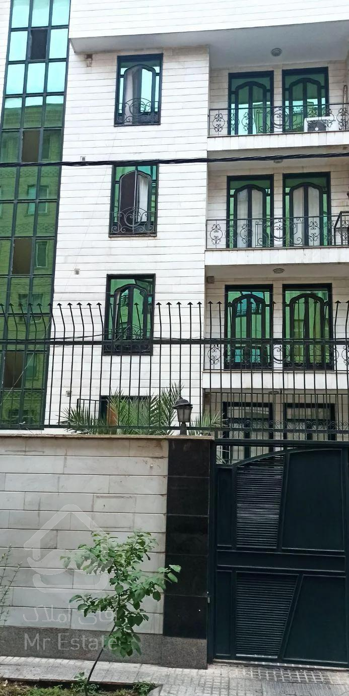 آریافرد-(تک واحدی۱۲۶متر۳خواب قدرسهم دار )