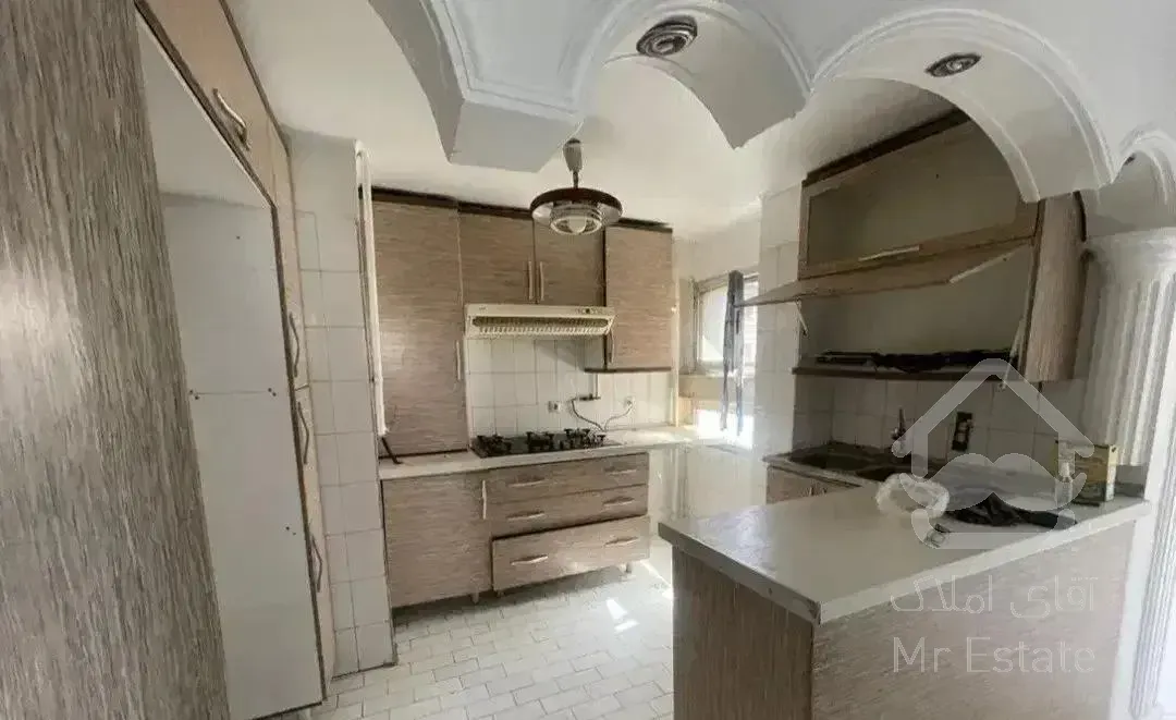 ۹۰ متری نواب غرق نور تمیز