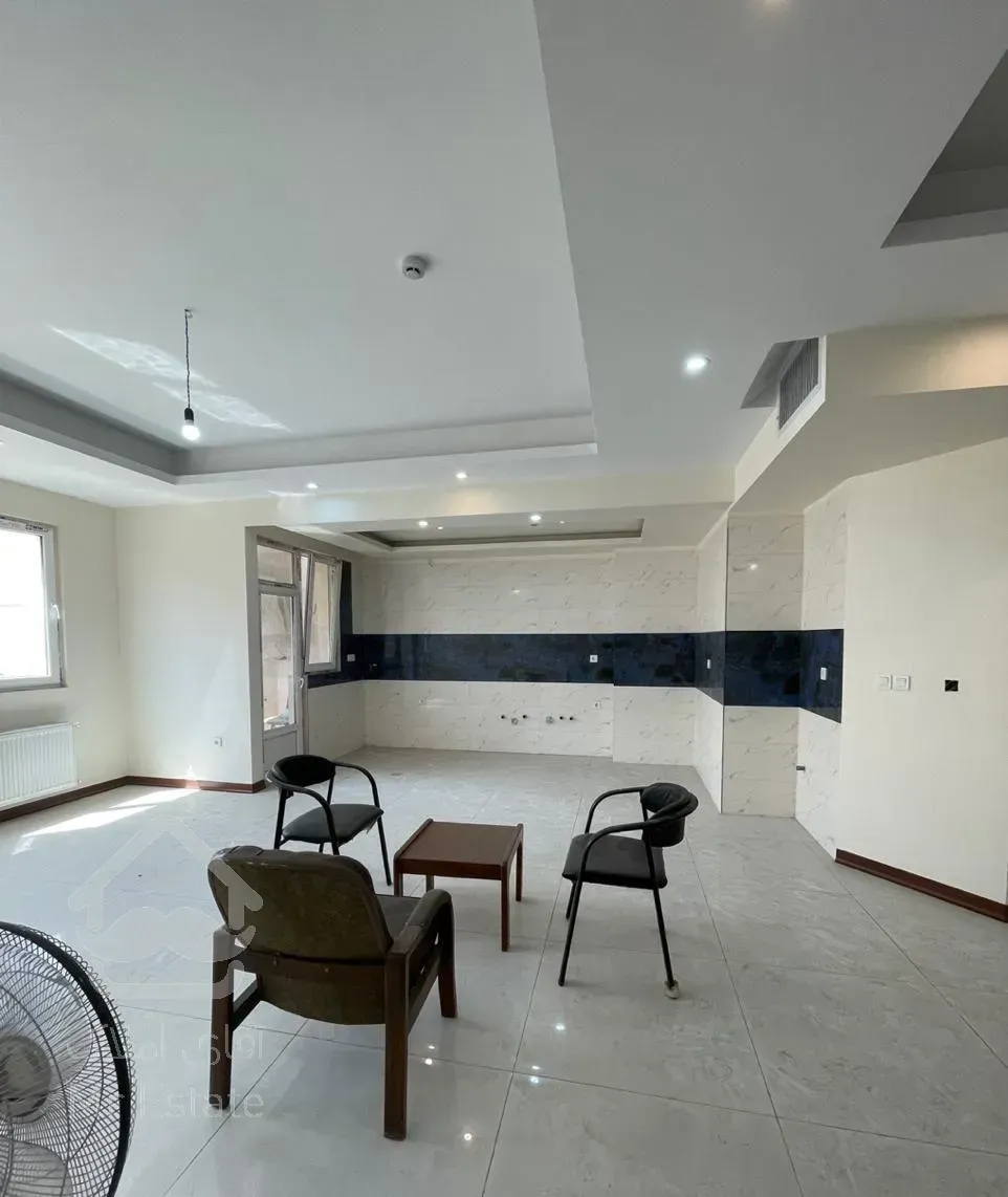 فروش آپارتمان ۱۰۵ متری ۲ خوابه در مهرآباد جنوبی