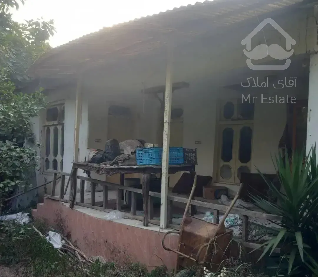 ویلا ۴۱۰ متری با سند تک برگ نزدیک به شهر ،بر جاده