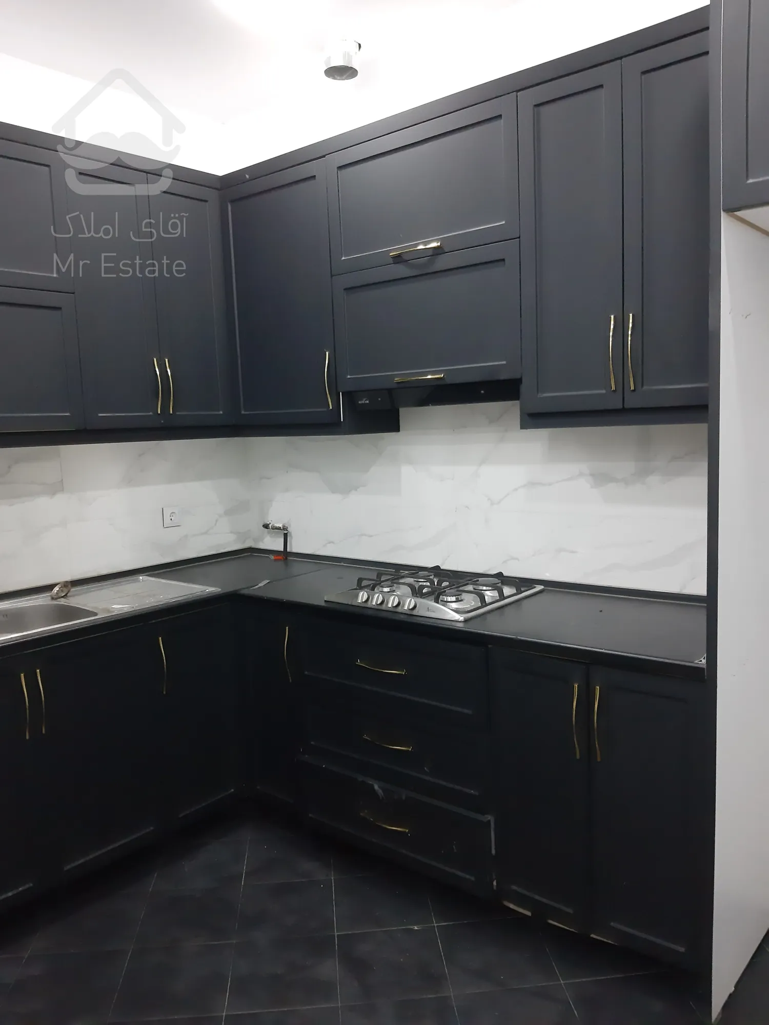 فروش واحد اداری 70 متری فلت در برج اداری رونیکاپالاس