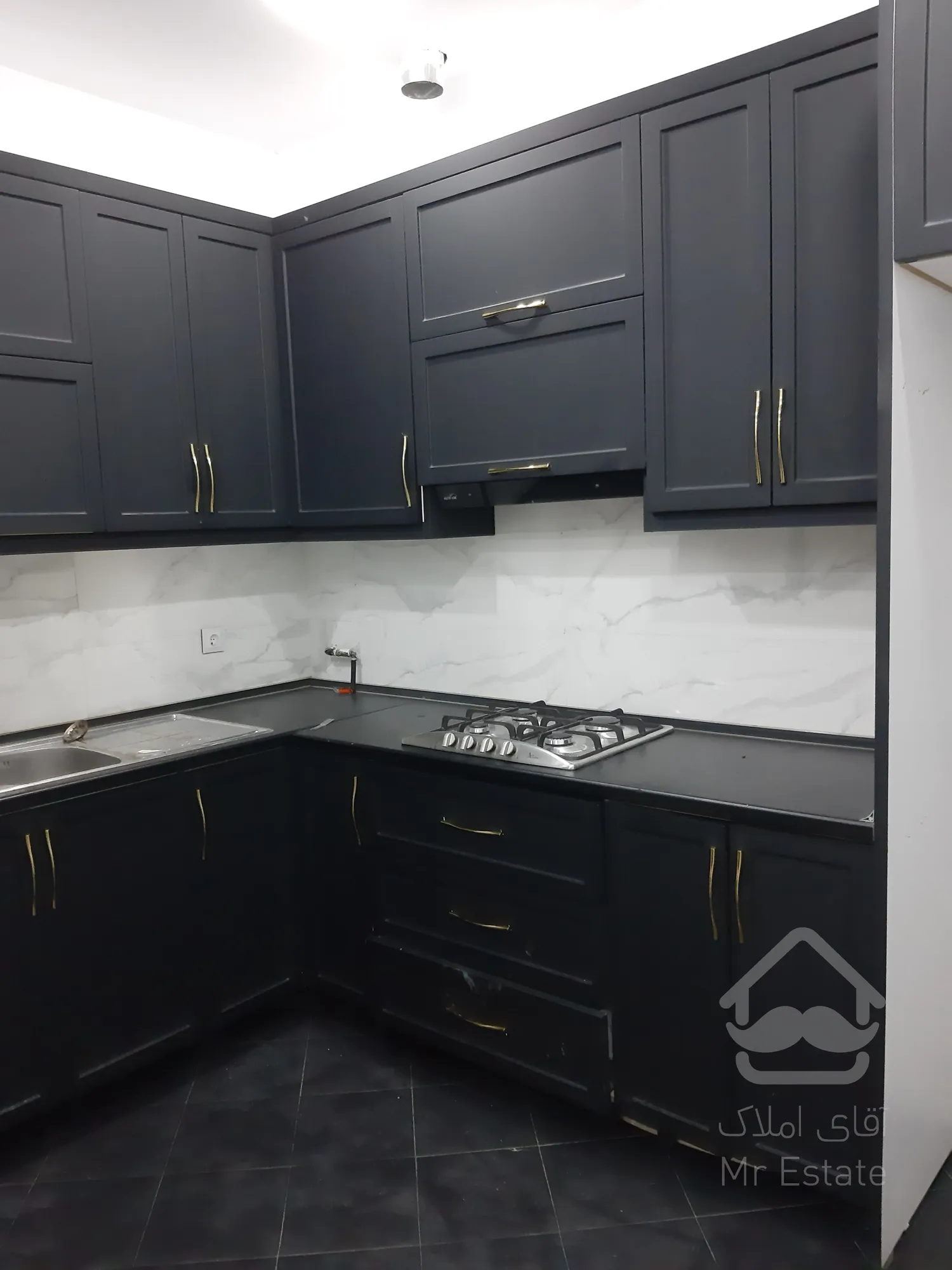 فروش واحد اداری 70 متری فلت در برج اداری رونیکاپالاس