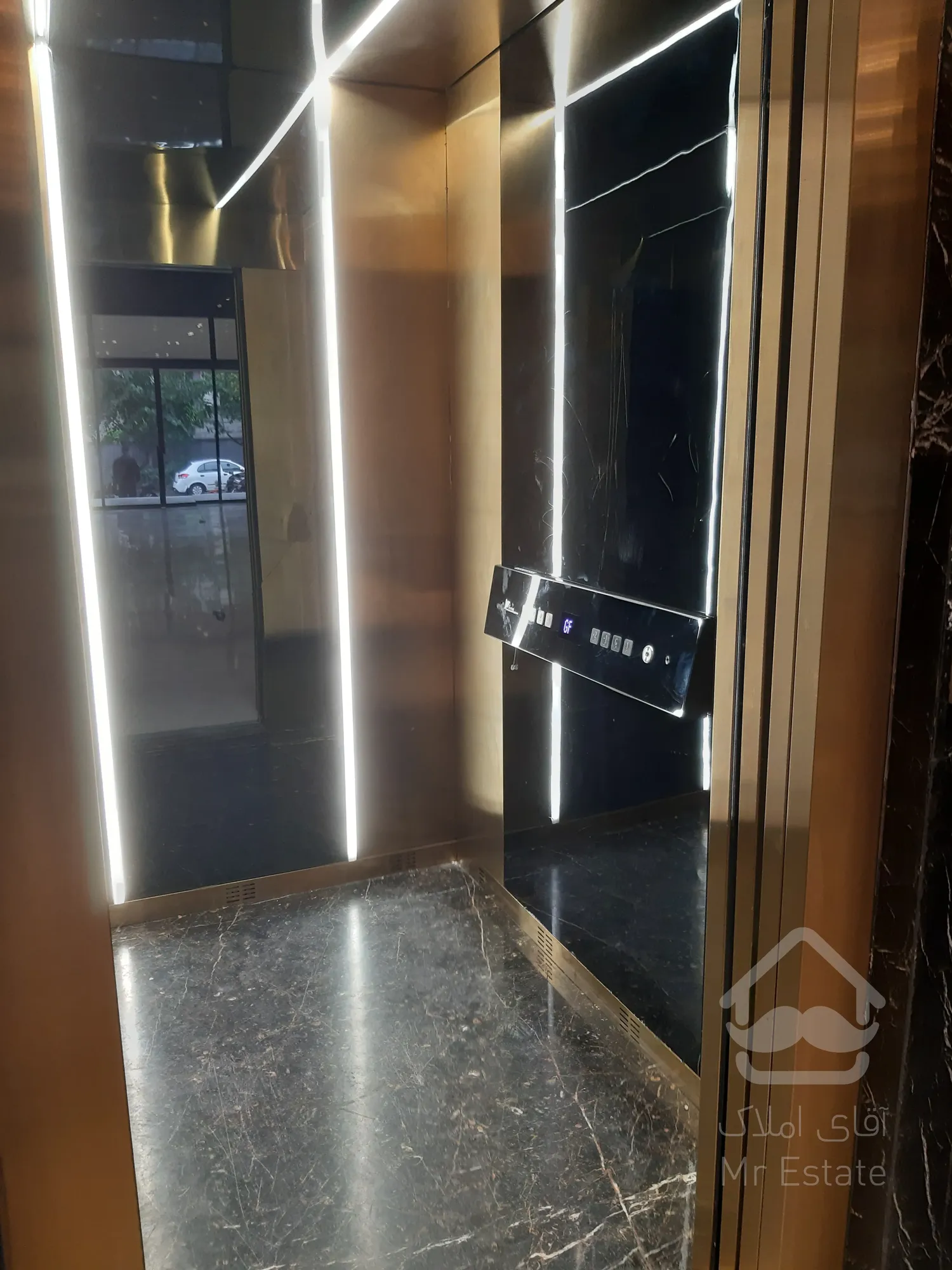 فروش مغازه 19 متری در رونیکا مال هروی با شرایط پرداخت عالی