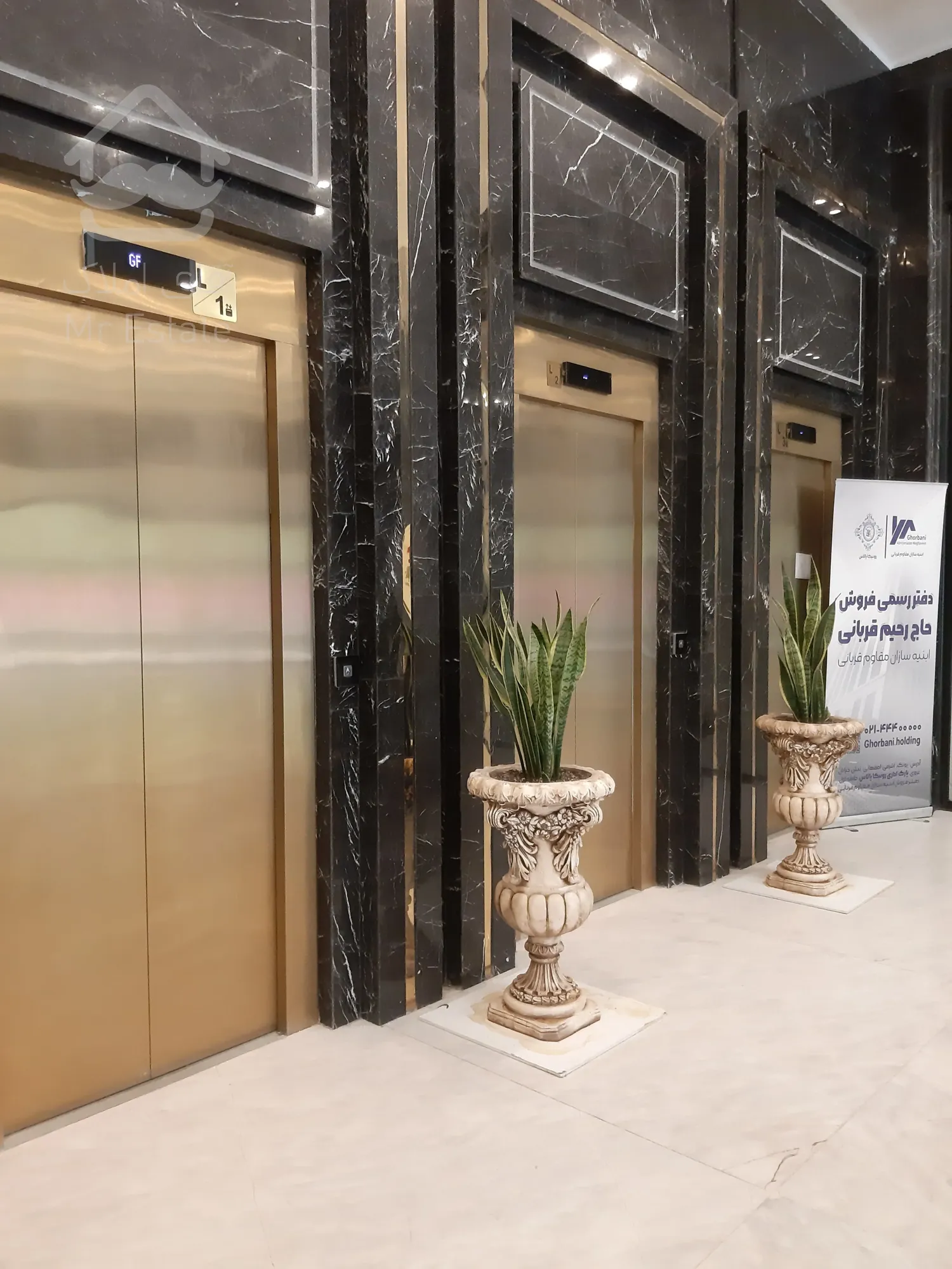 اجاره مغازه مناسب همه صنف ها جنب مترو رونیکا مال پاسداران