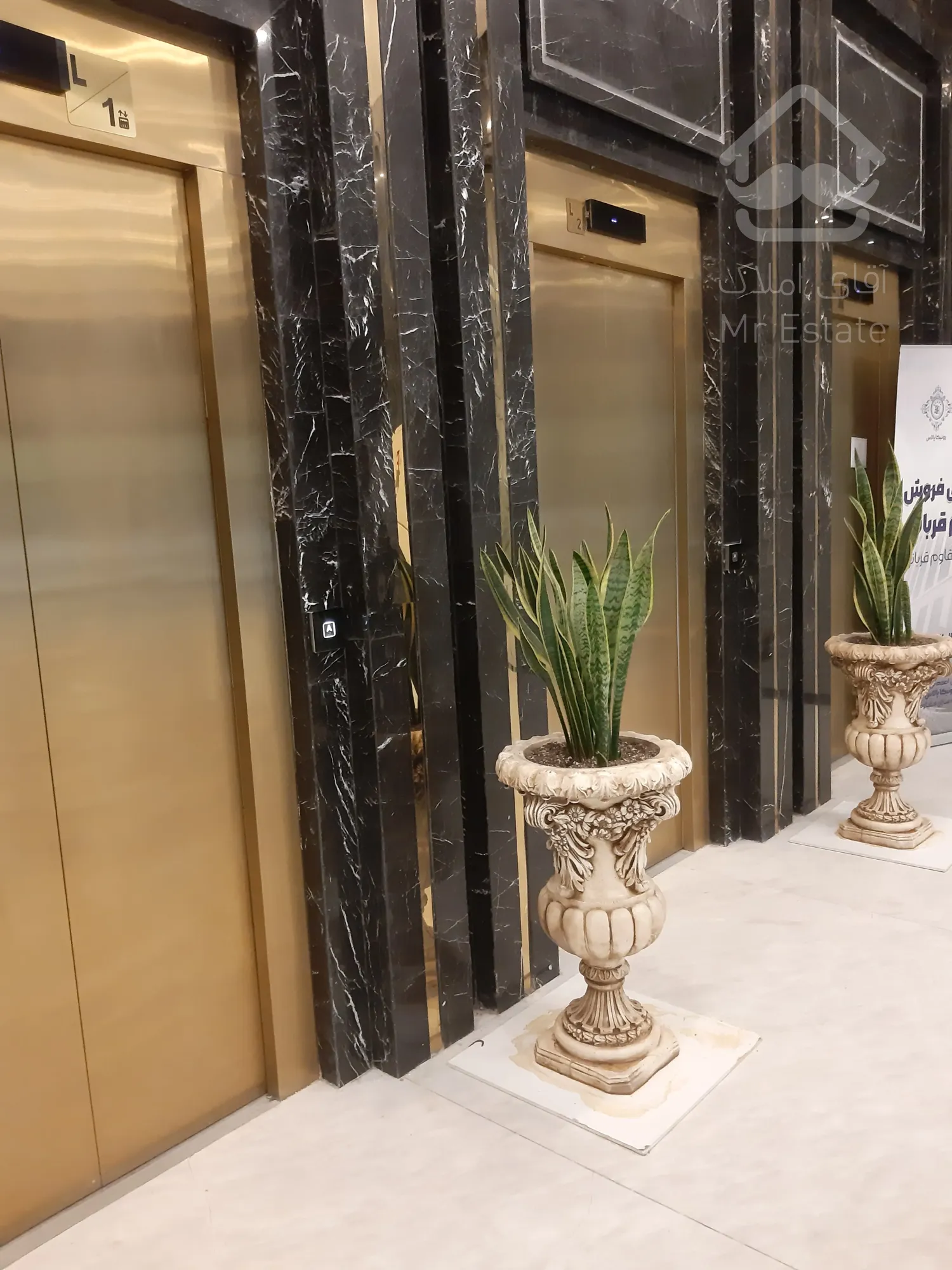 پیش فروش واحد 30متری تجاری در میرزابابایی با شرایط اقساط