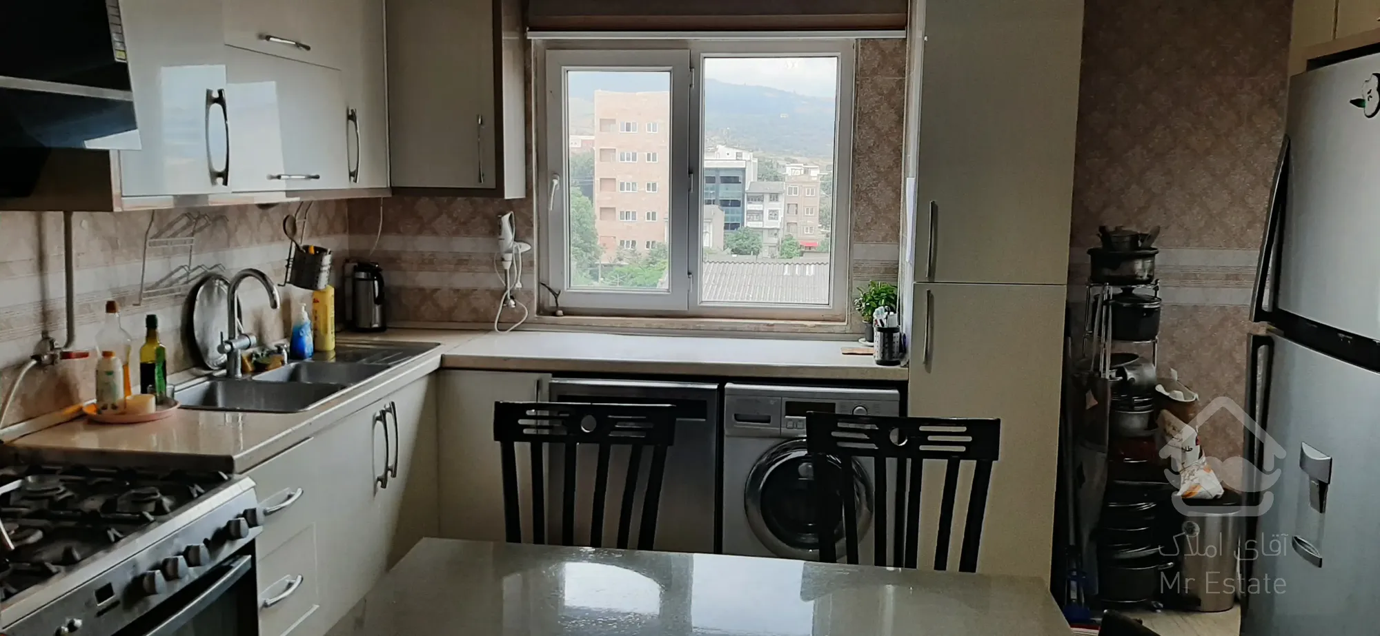 فروش آپارتمان ۱۰۶ متری دو خوابه