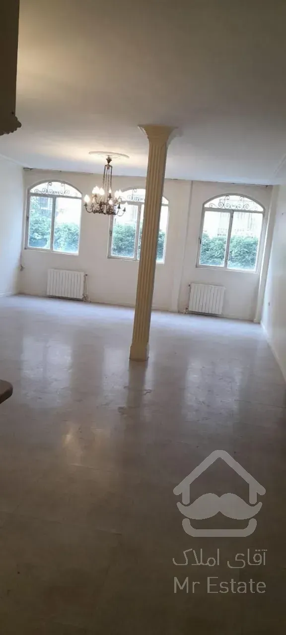 131 متر فروش آپارتمان تک واحدی طبقه اول. نارمک میدان 68 هامون غربی