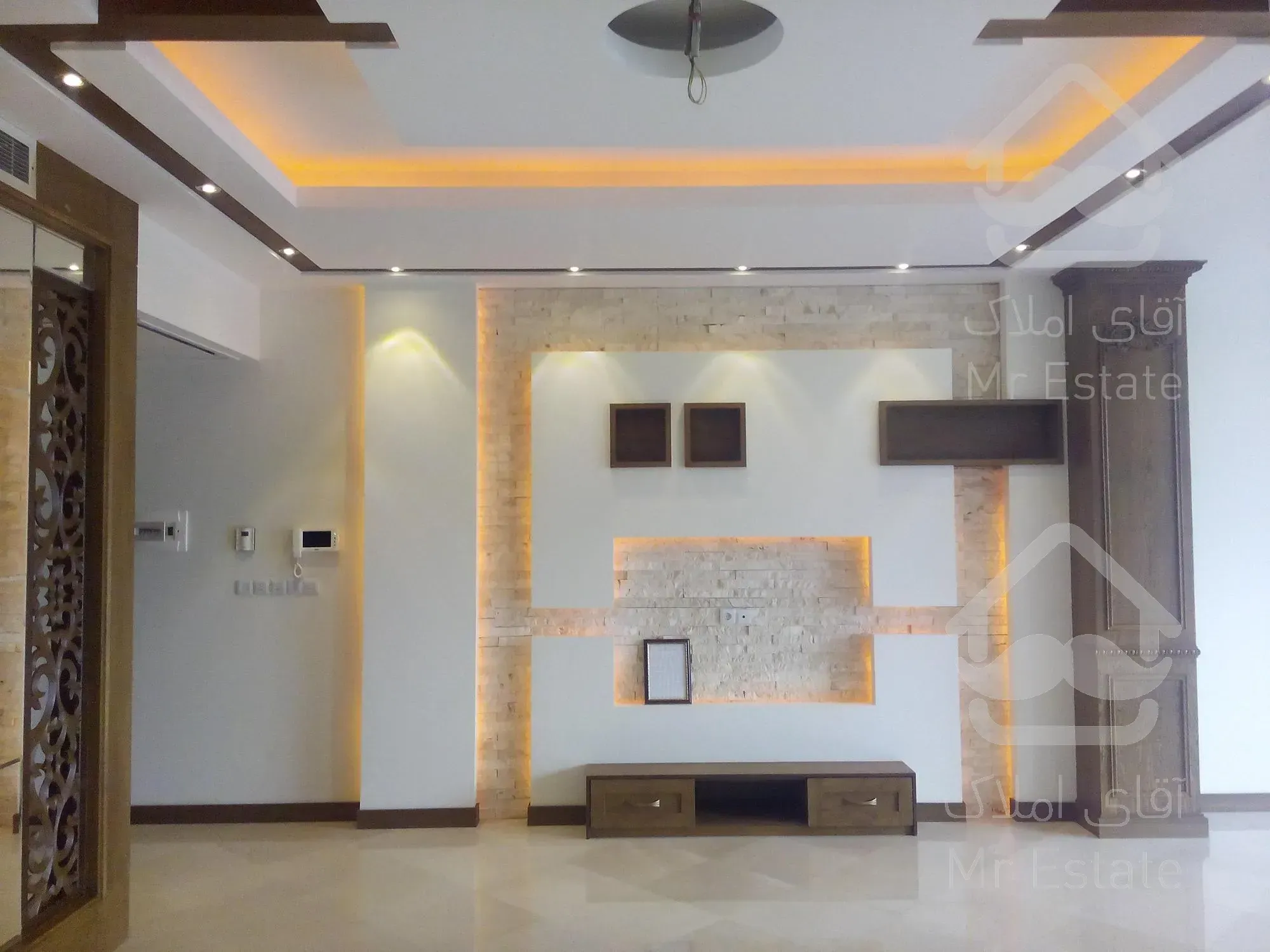 کلید نخورده/۱۴۰ متر/غرق نور