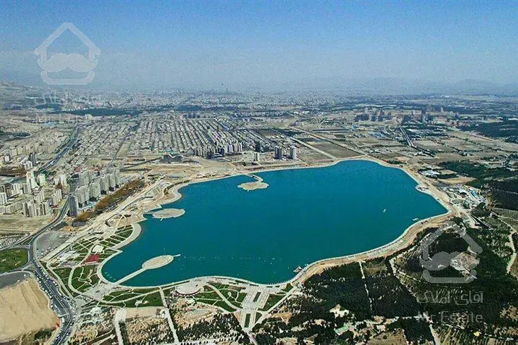 ثبت نام واحد ۱۲۰ متری برج هایپرلوکس دریاچه چیتگر