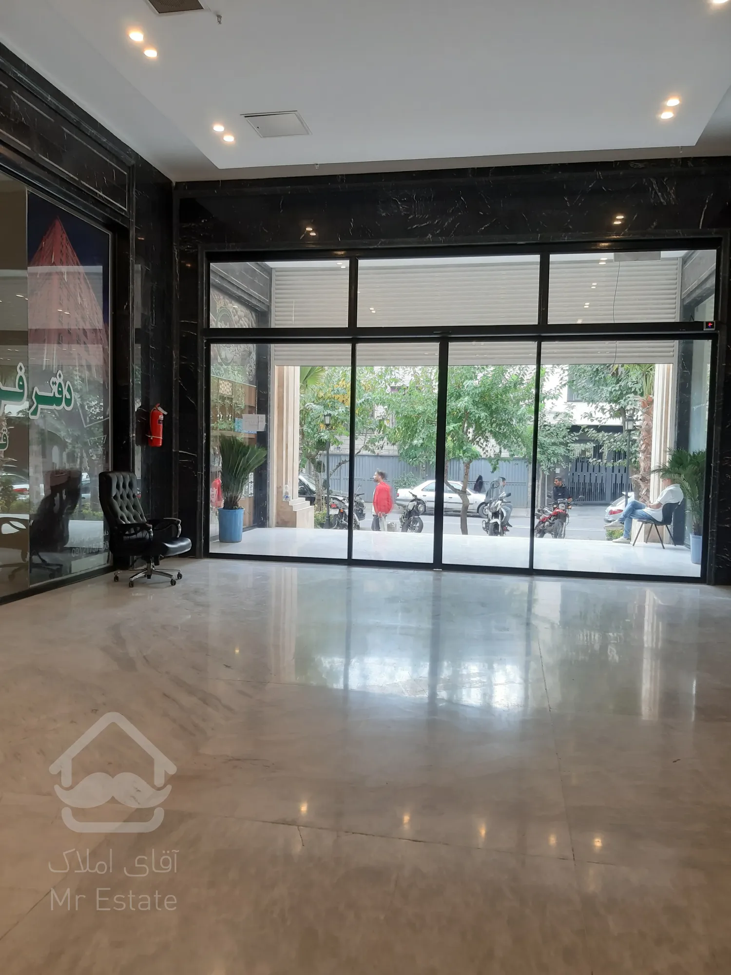 فروش مغازه 39 متر با شرایط پرداخت بی نظیر رونیکا مال پاسداران