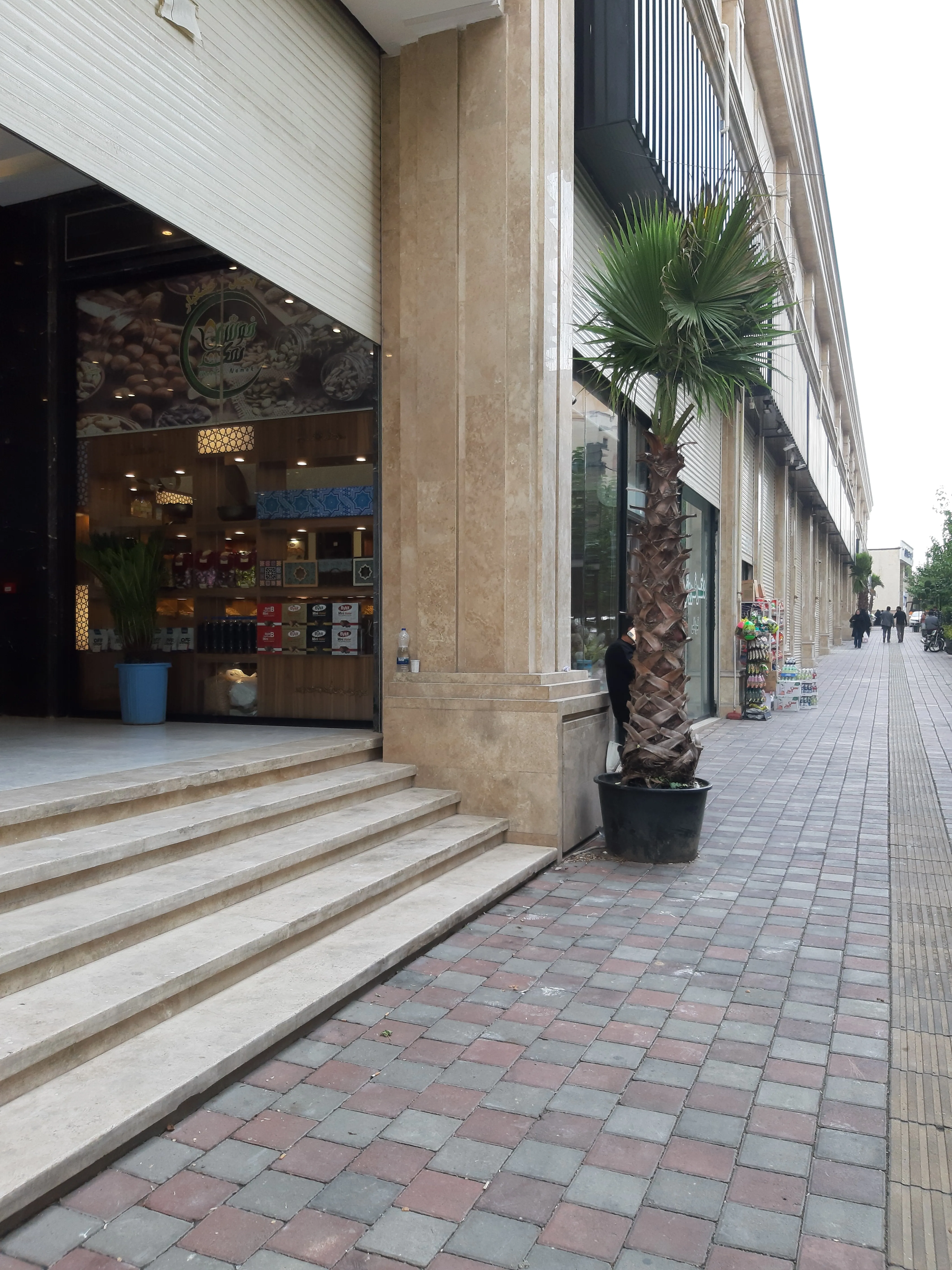 فروش مغازه 36 متری در رونیکا مال هروی با شرایط پرداخت عالی