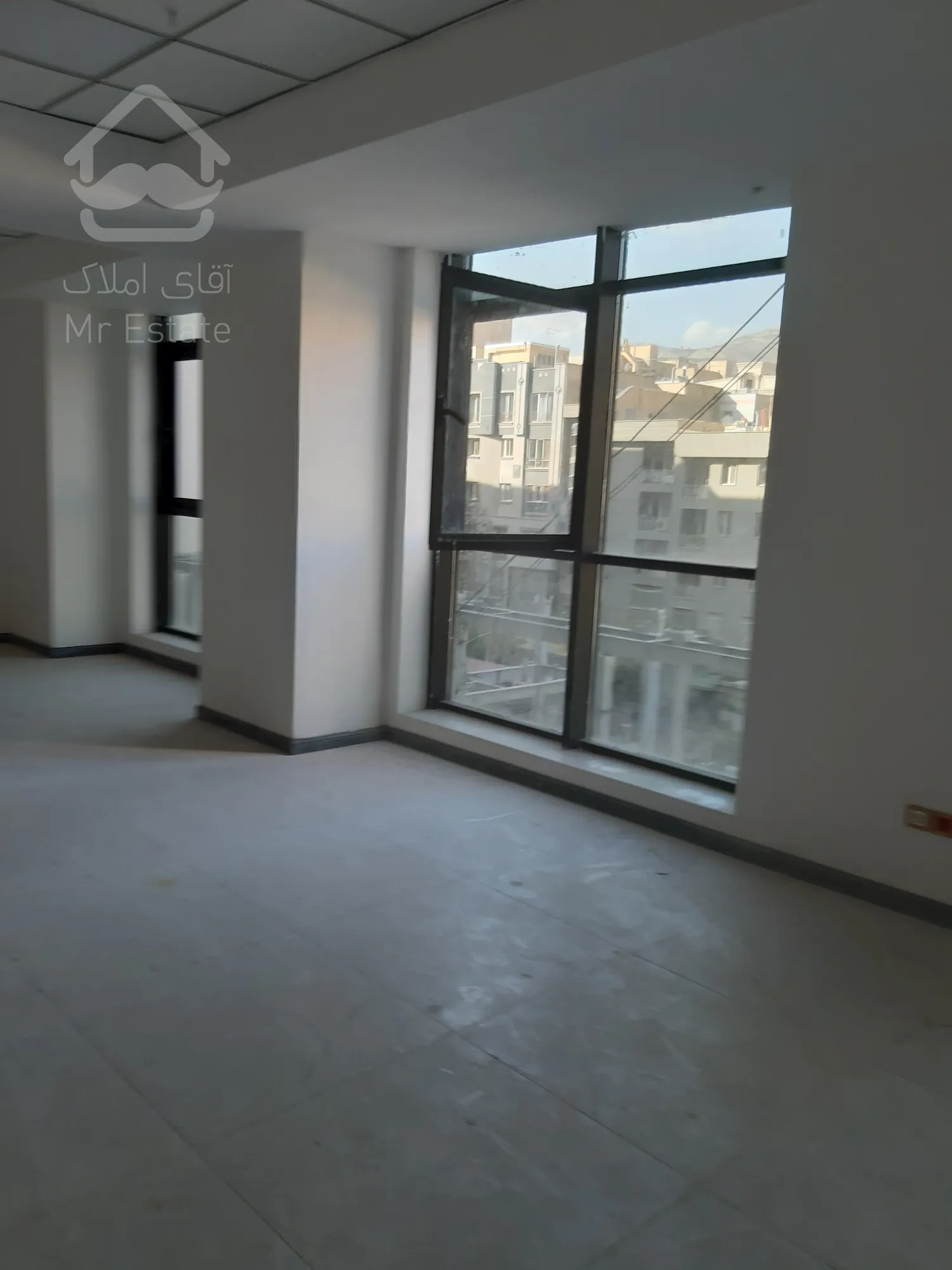 فروش واحد اداری 360 متری در پارک اداری رونیکاپالاس/امکانات هتلینگ