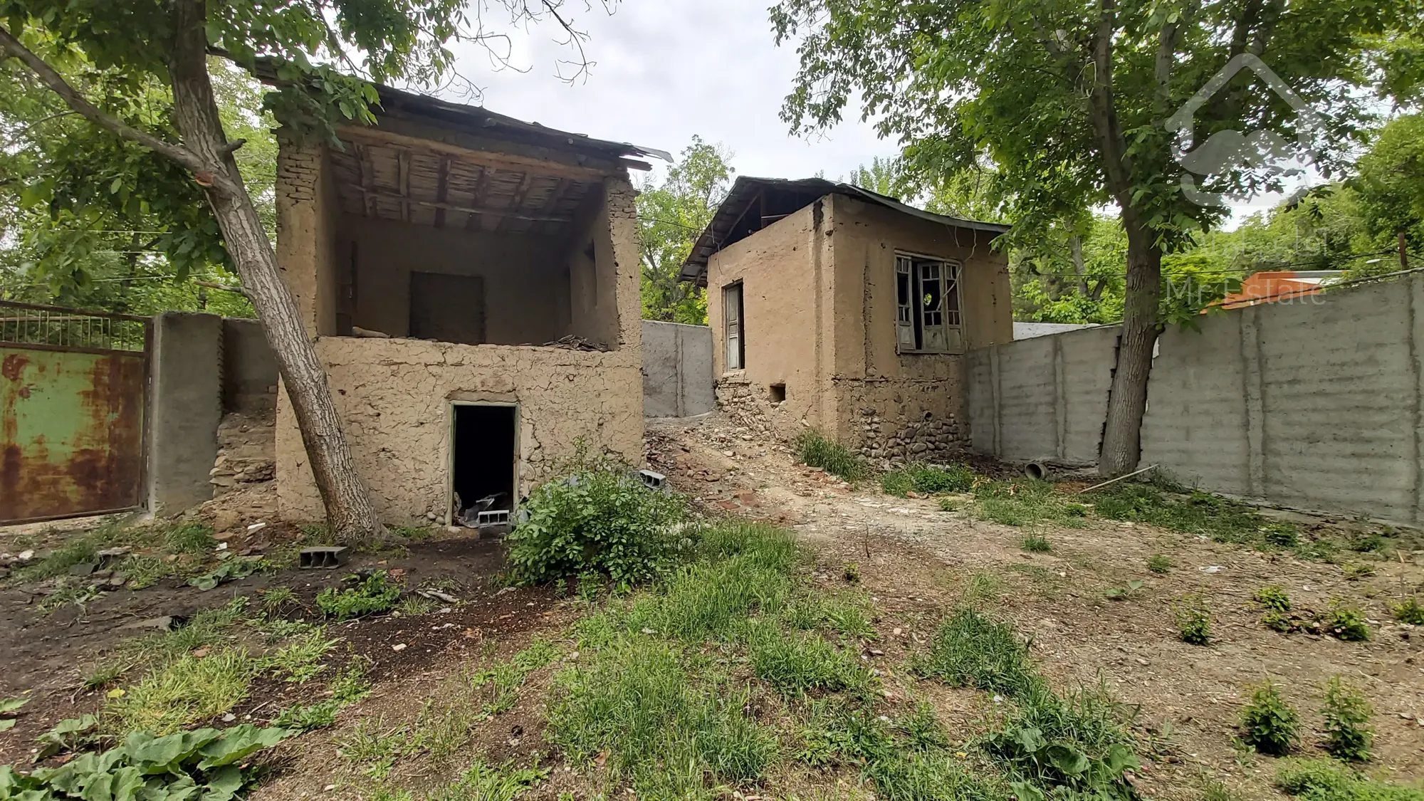 فروش 1100 متر باغ با جواز ساخت در مراء دماوند