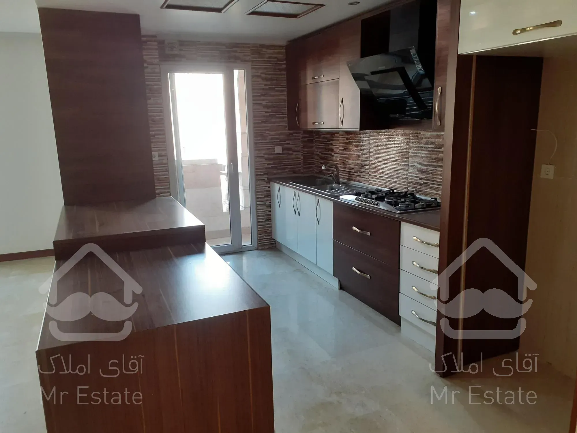 175 متر کلید نخورده / قلب دیباجی