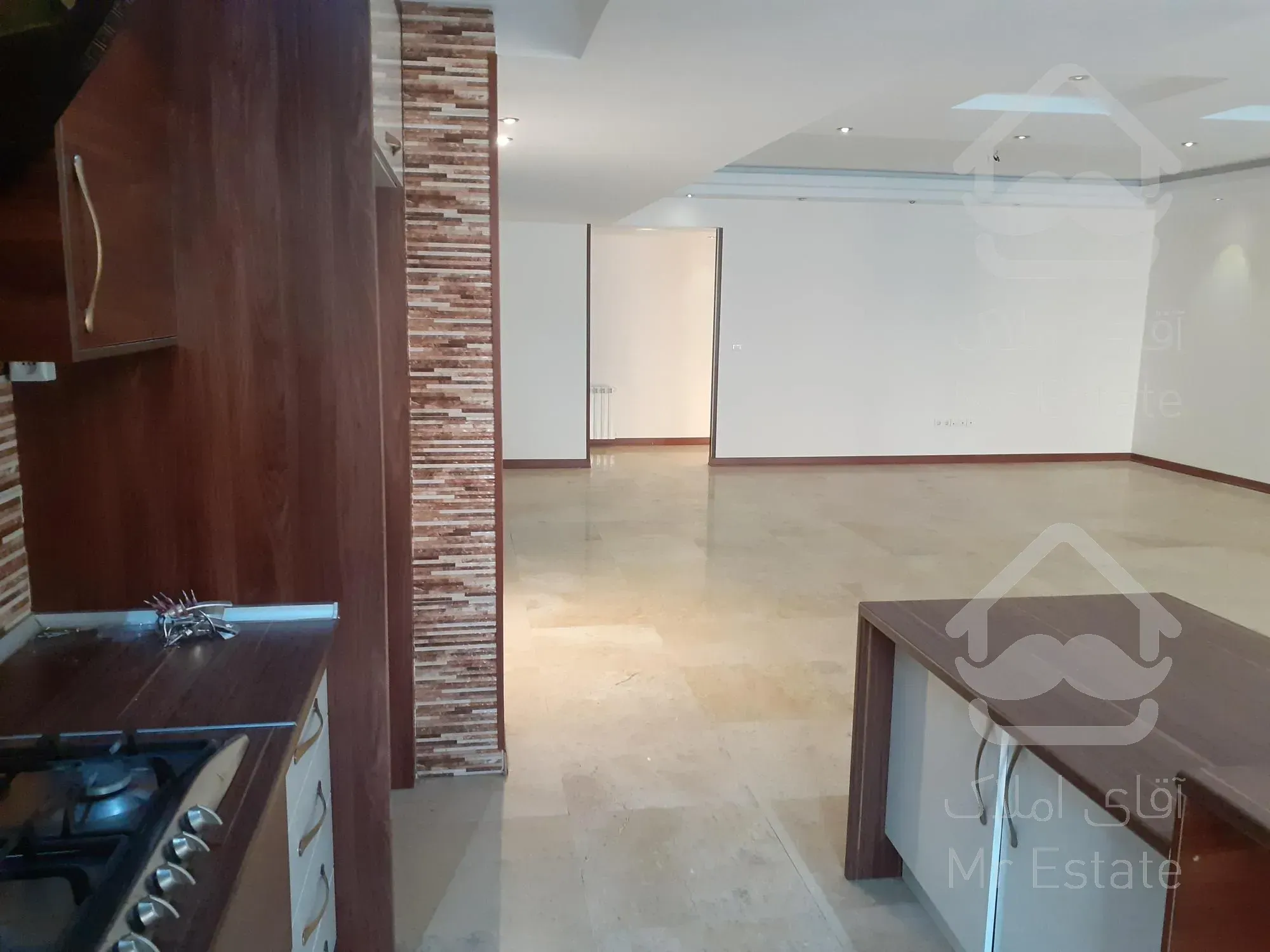 175 متر کلید نخورده / قلب دیباجی