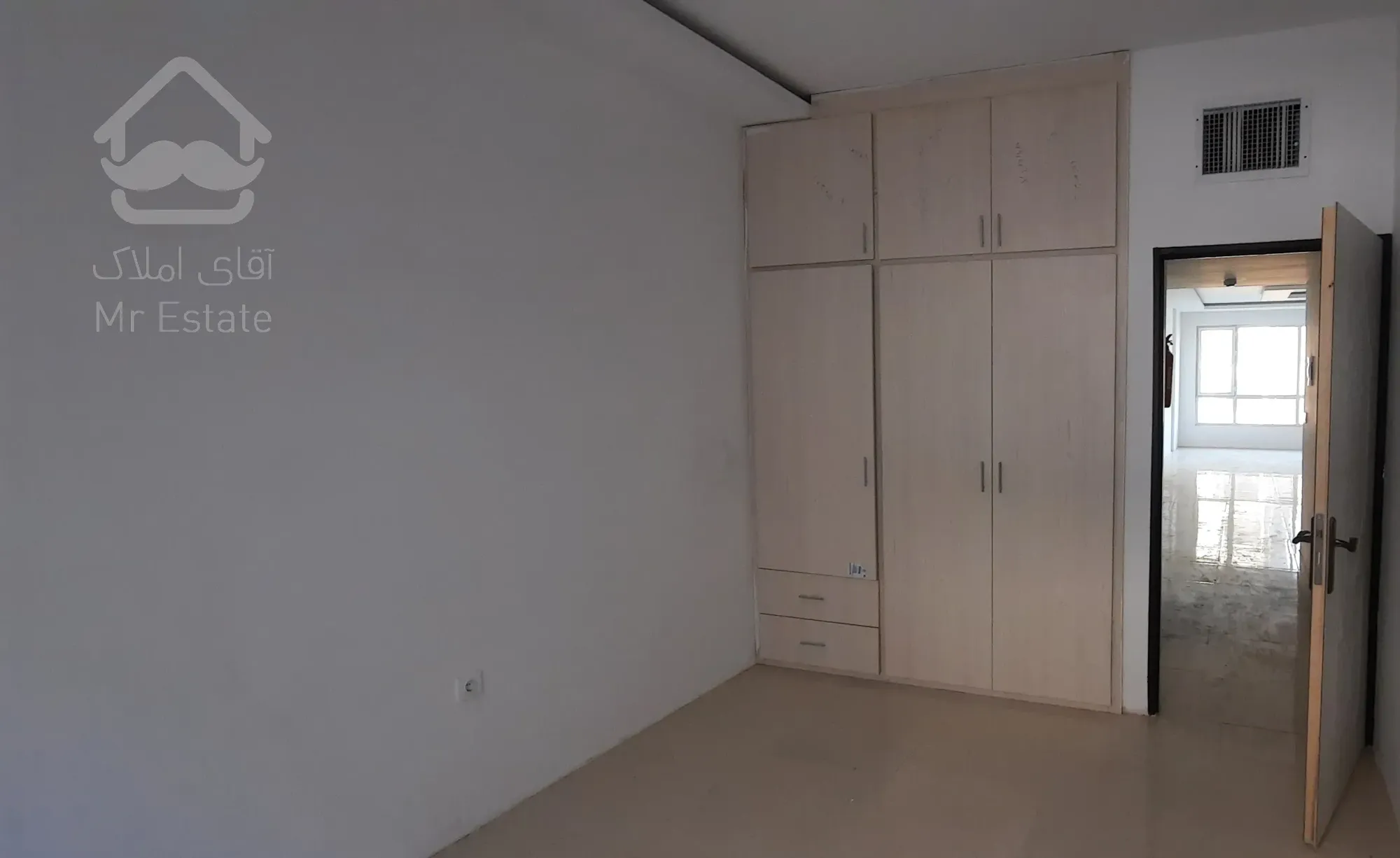 آپارتمان ۱۰۰ متری الهیه ۳۷