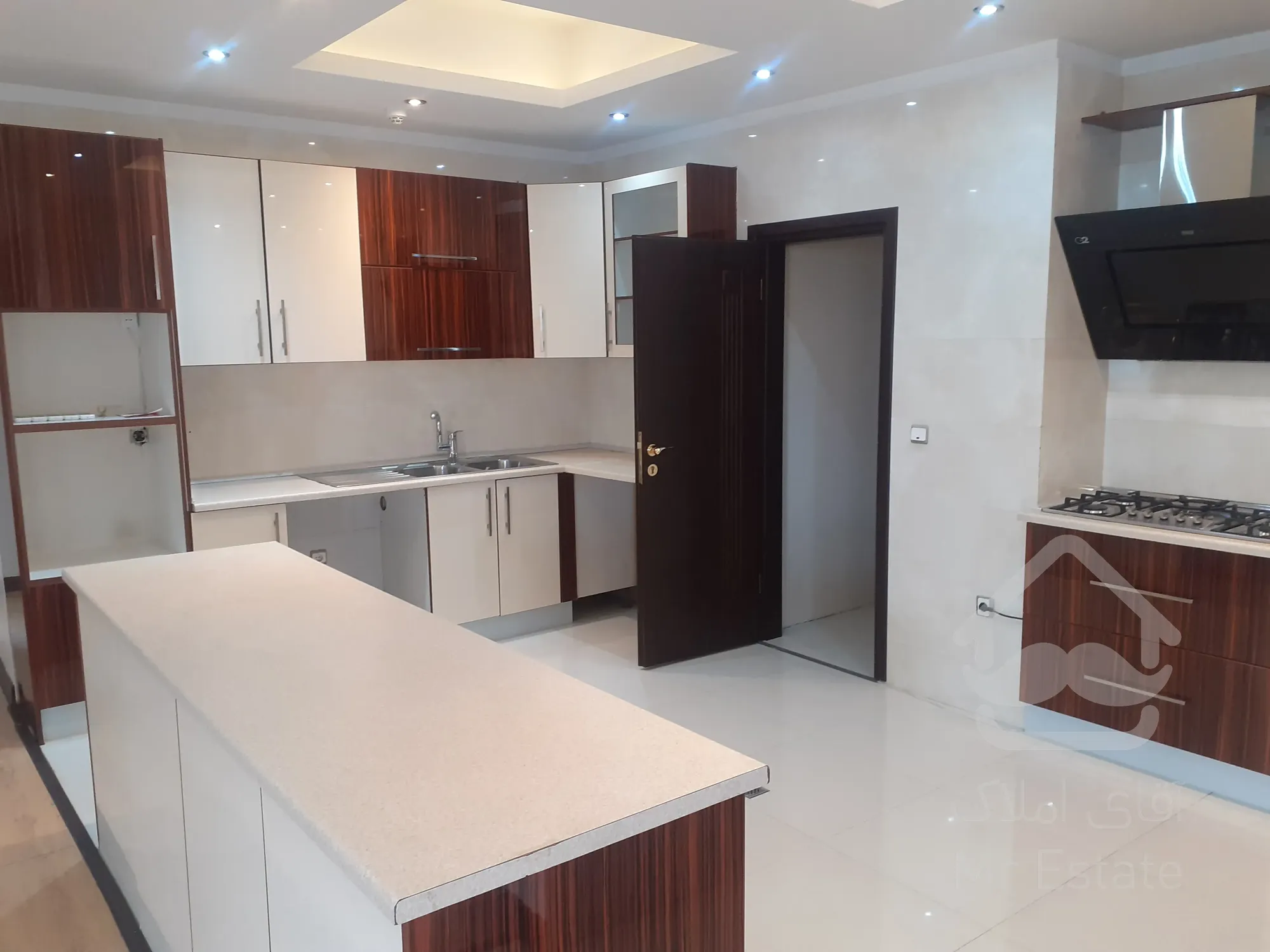 فروش 250 متری نیاوران