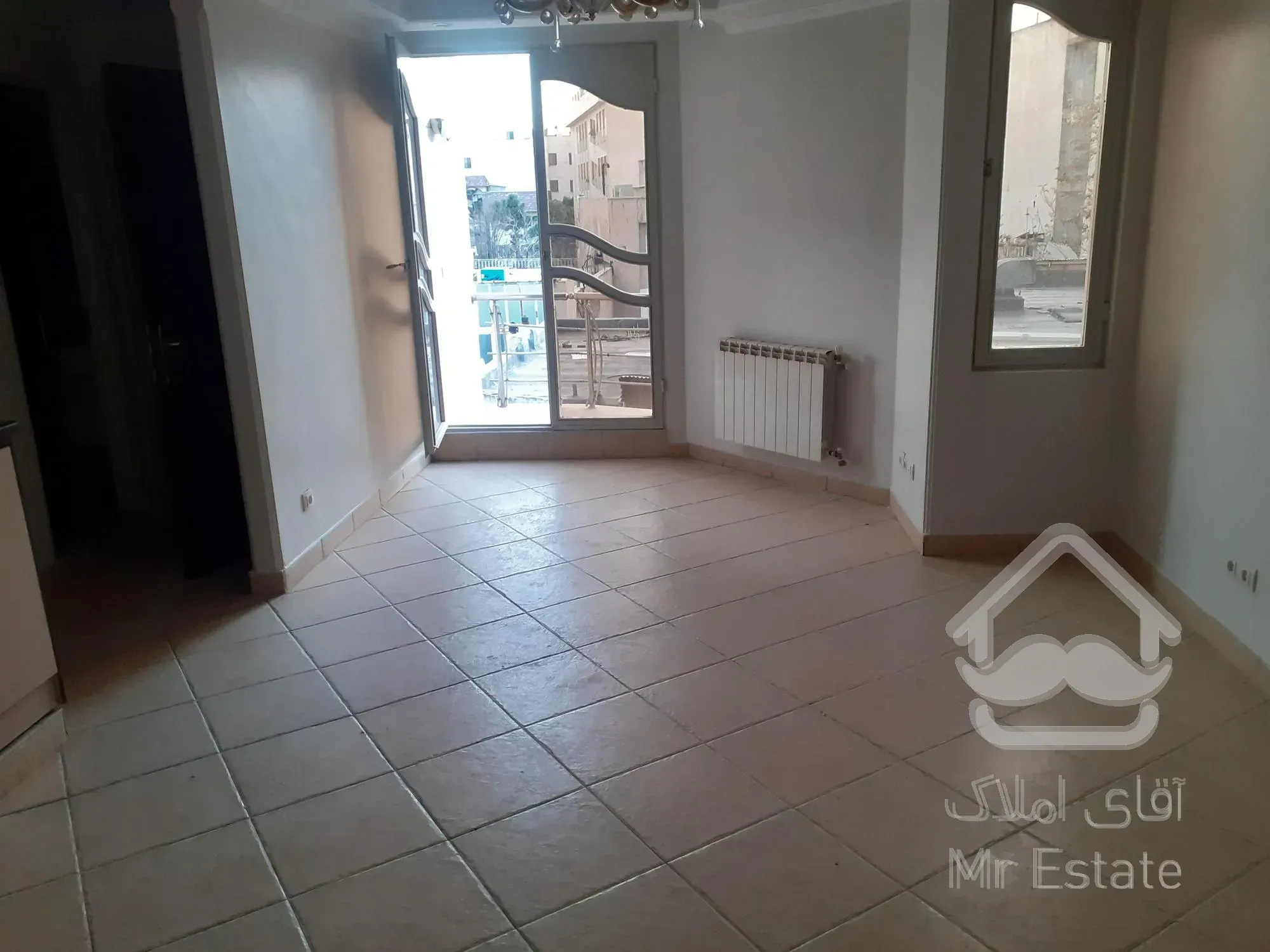 پاسداران 85 متری سند اداری