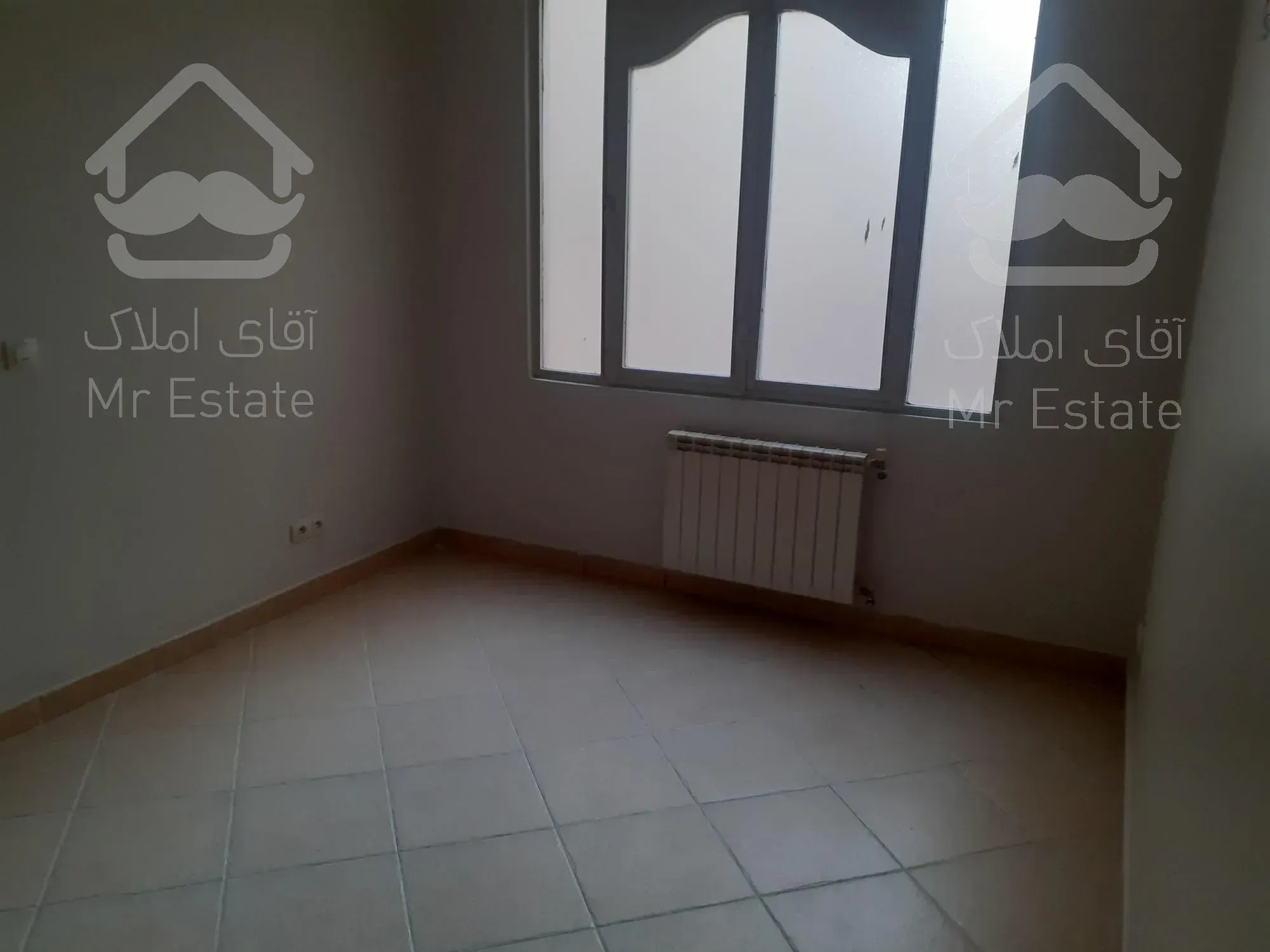 موقعیت اداری پاسداران 90 متر با سند اداری