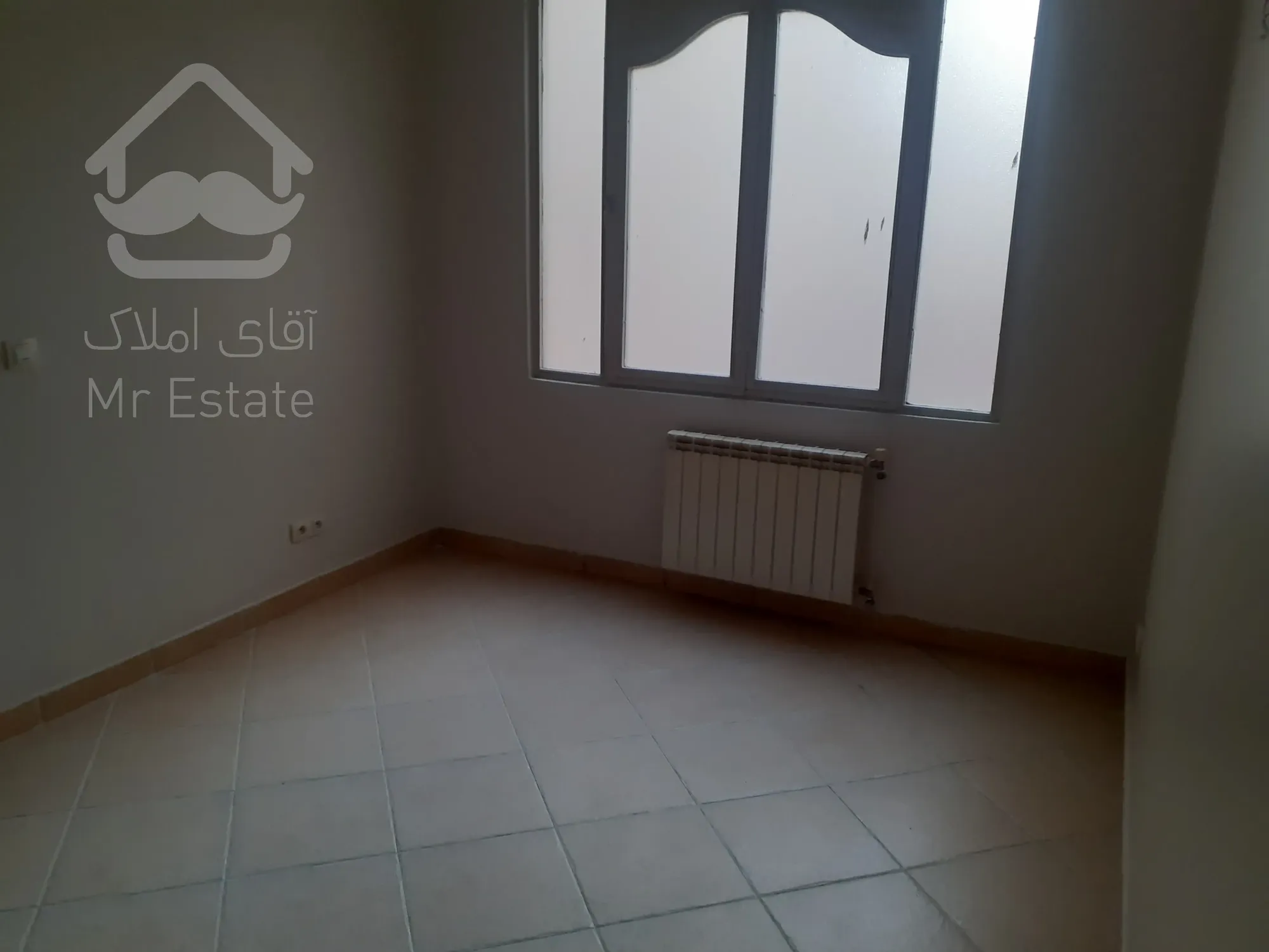 فروش 100 متری پاسداران