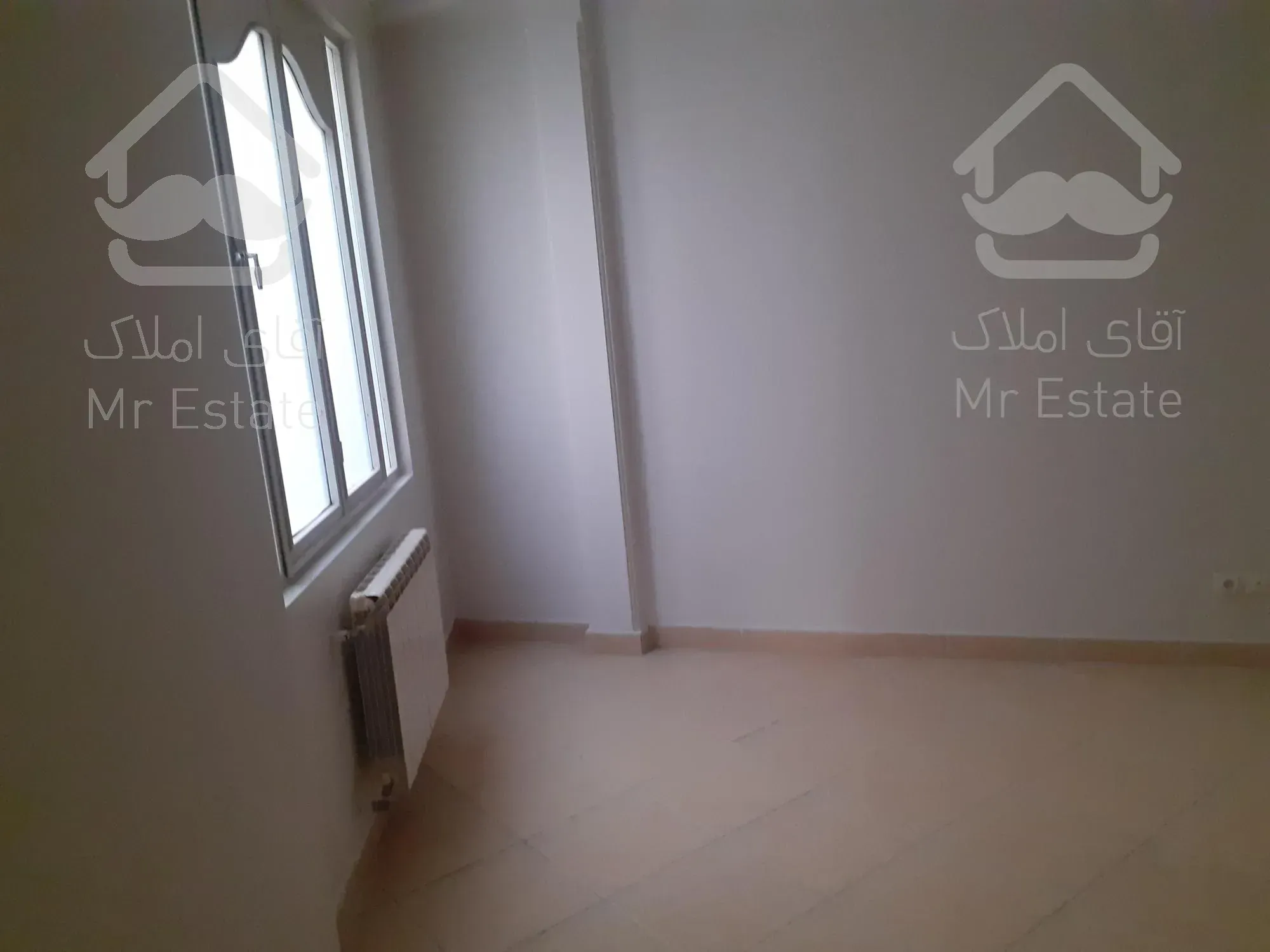 پاسداران 85 متری سند اداری