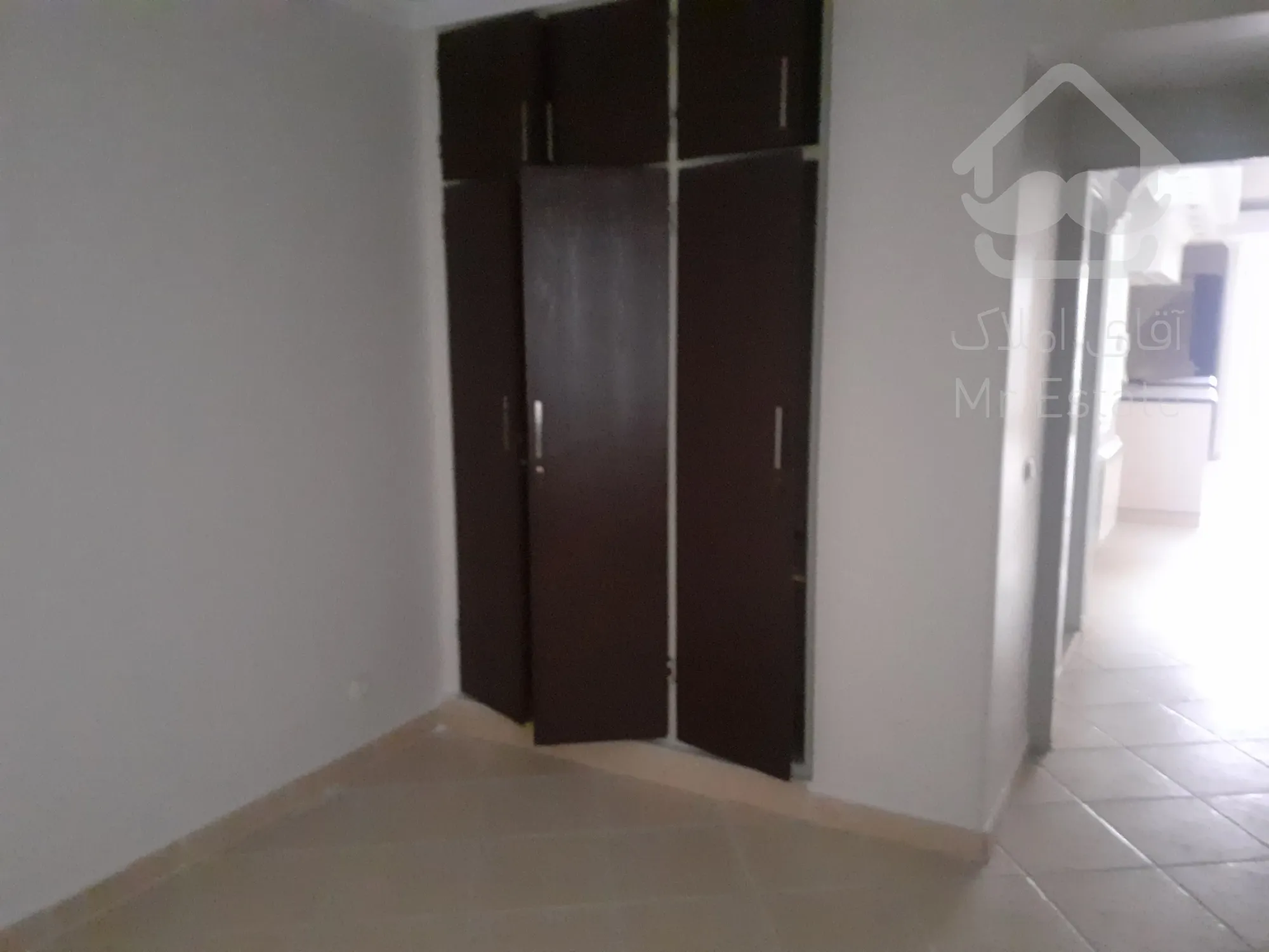 فروش 100 متری پاسداران