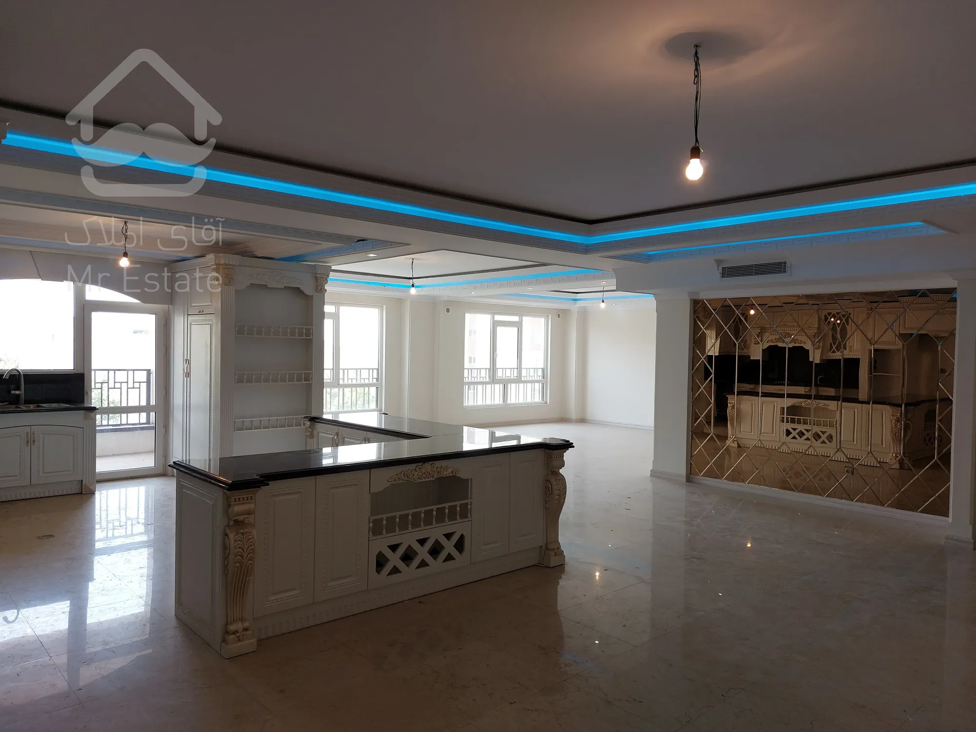 اجاره 300 متری اختیاریه