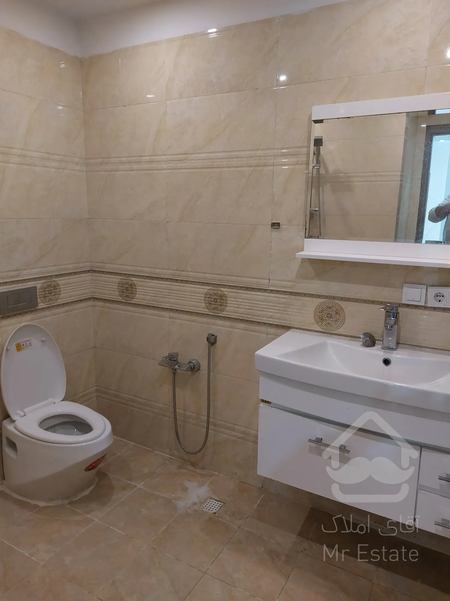 فروش 160 متری پاسداران