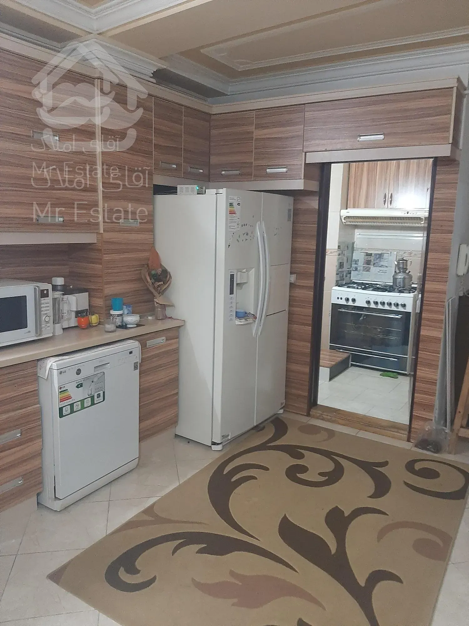 آپارتمان کوچه ادار گاز  ۹۴ متر دریا ۴۸