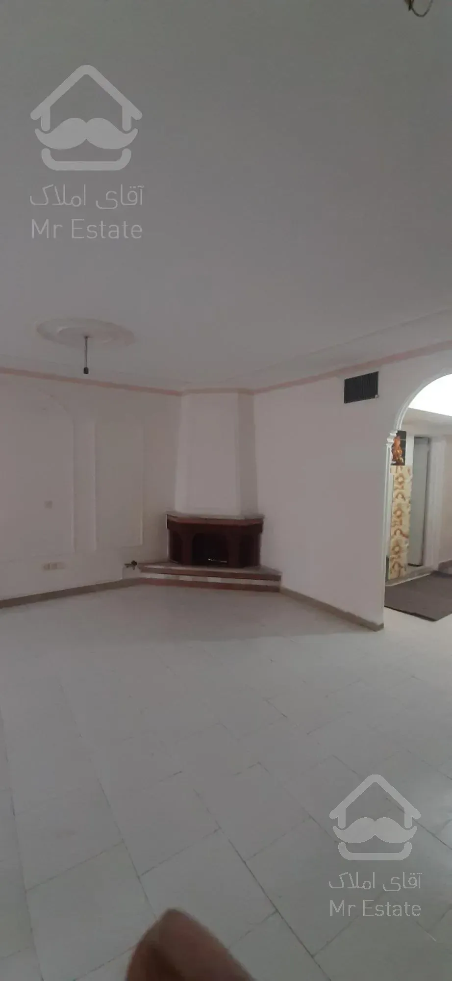 واحد ۱۱۰متری واقع در خیابان مطهری خیابان عاملی