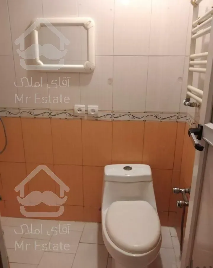 آپارتمان95 متری خوش نقشه ونوگیر(۱۲مترحیاط خلوت)