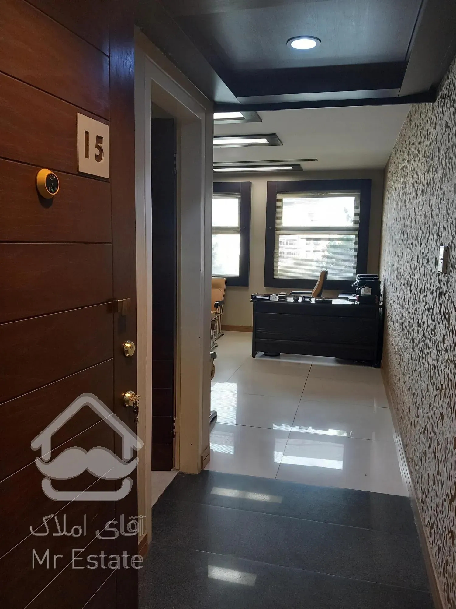 موقعیت اداری پاسداران 145 متر