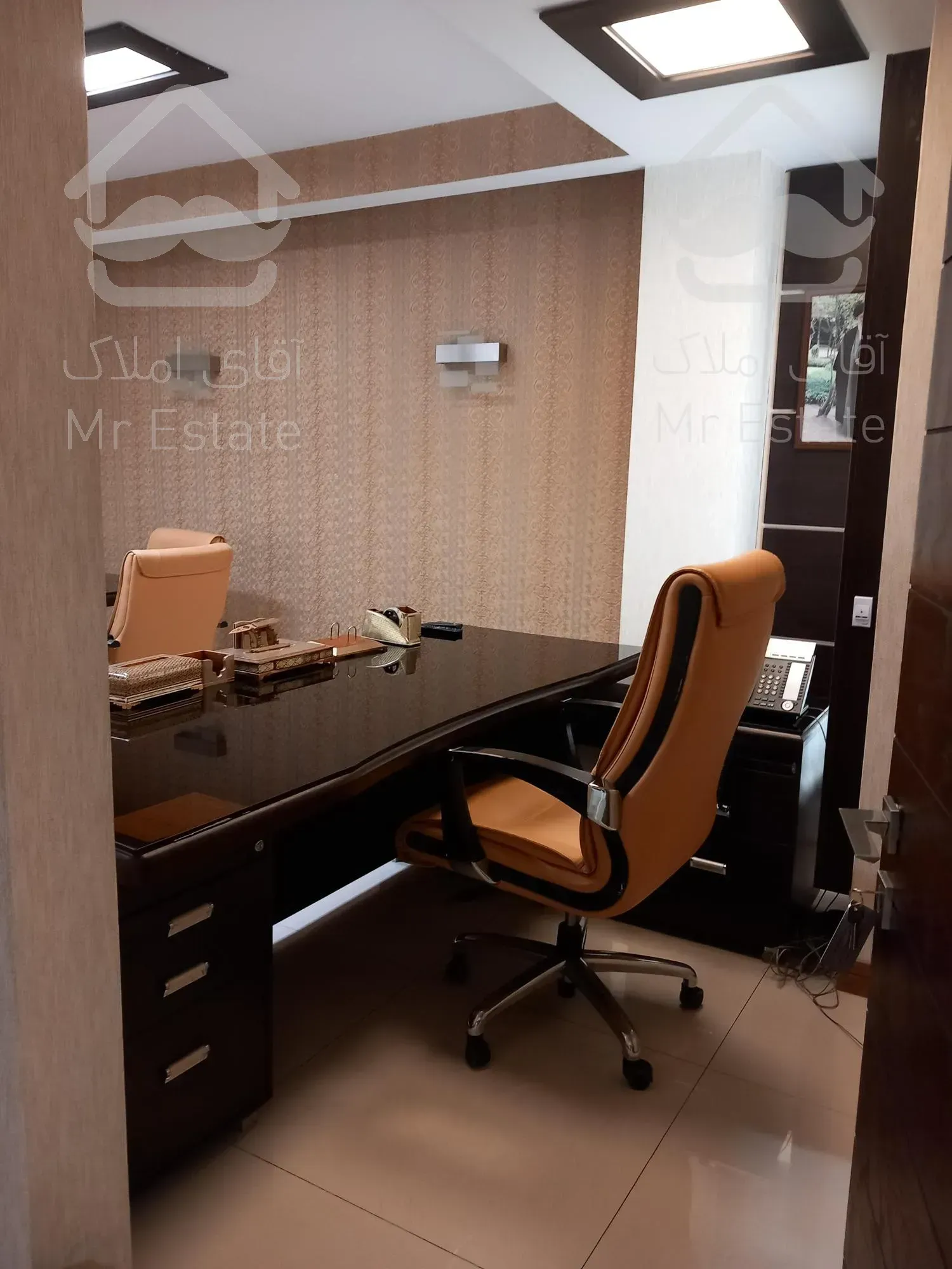 موقعیت اداری پاسداران 145 متر