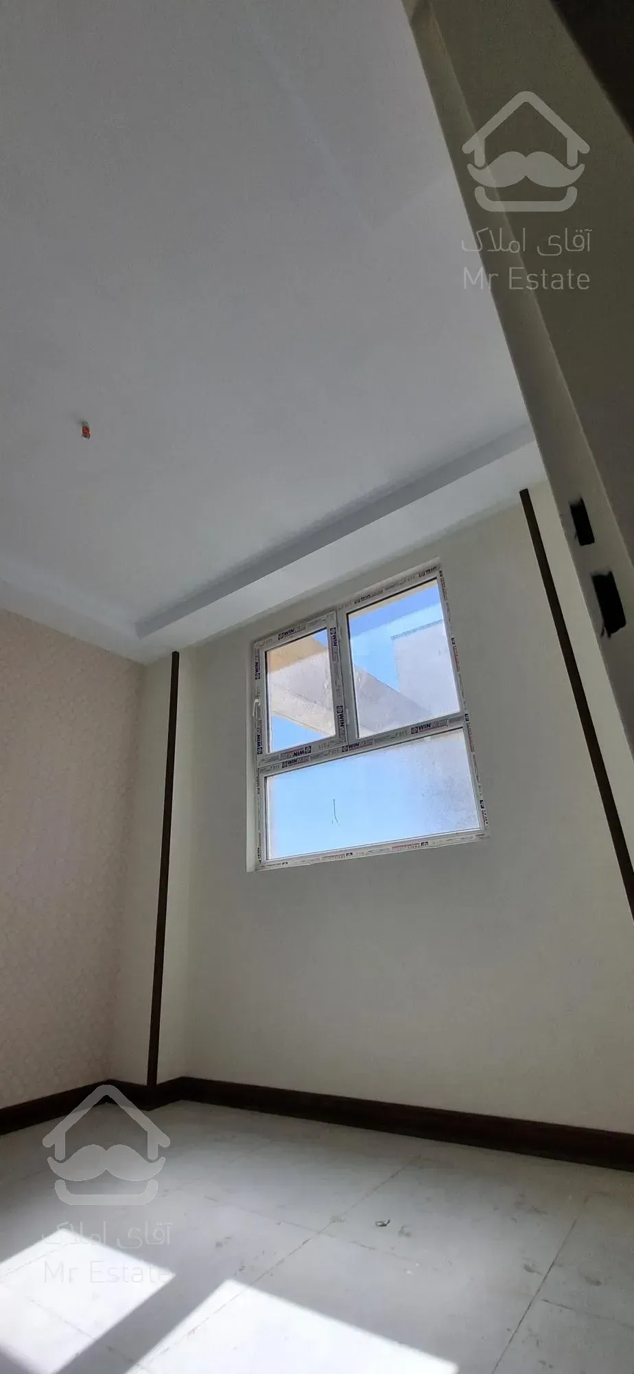 ۷۲ متر برج بام کلیدنخورده