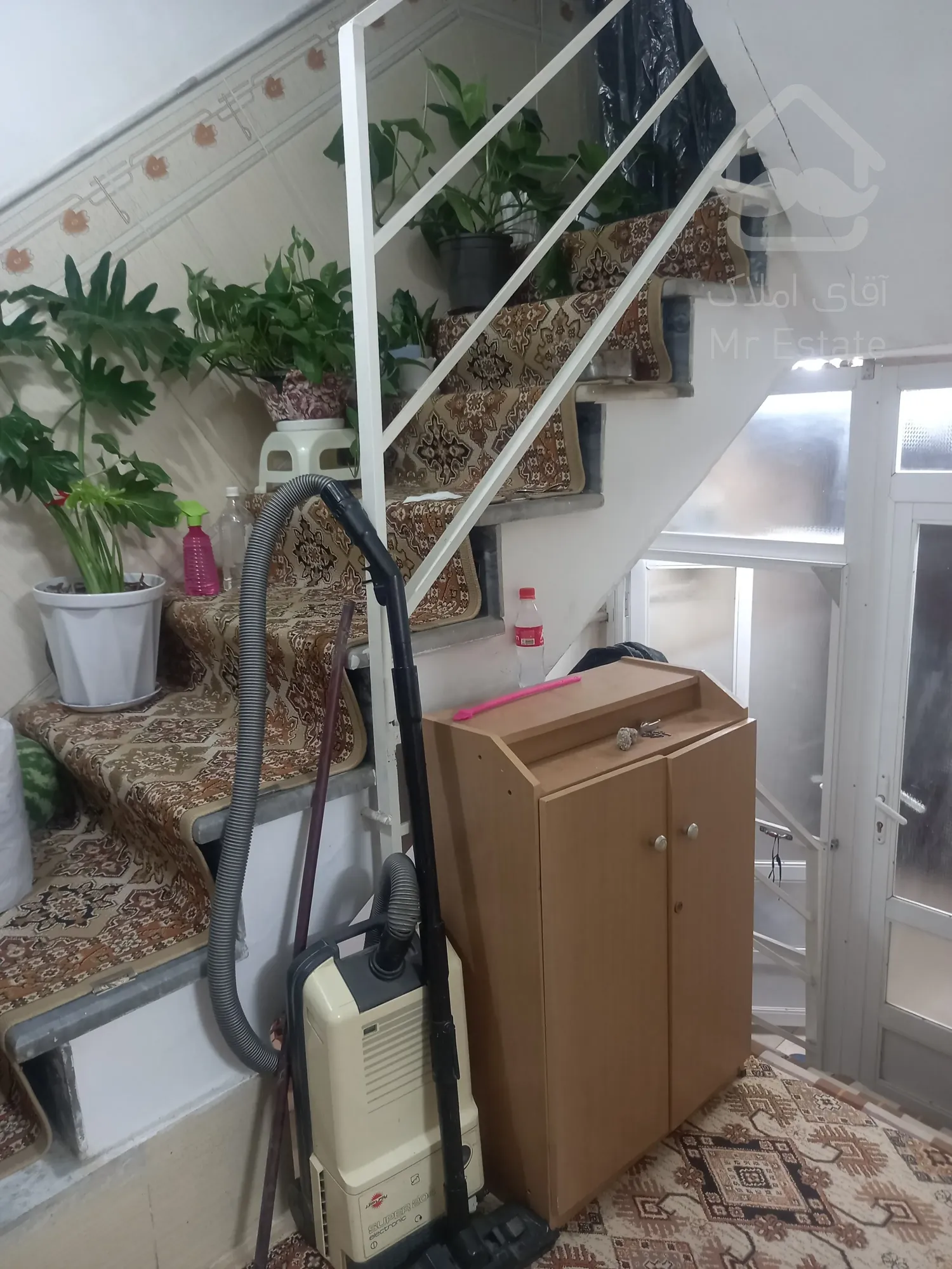 خانه پشت قواره دو طبقه در شهرک فاطمیه