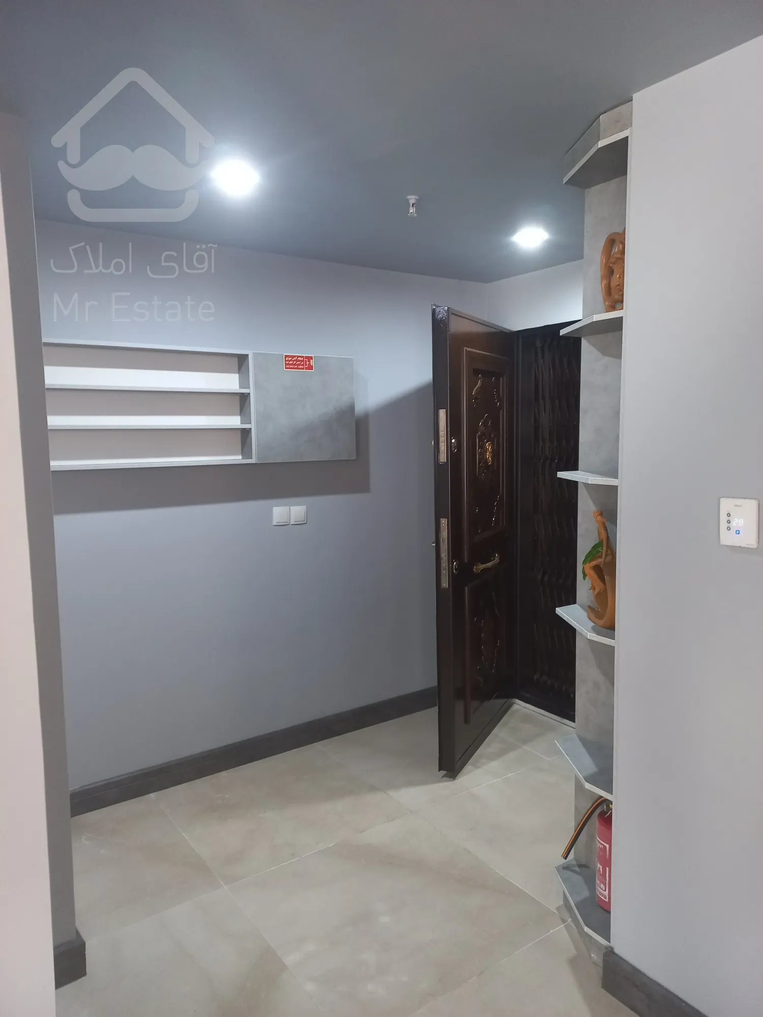 فروش 135 متری کیکاووس اختیاریه