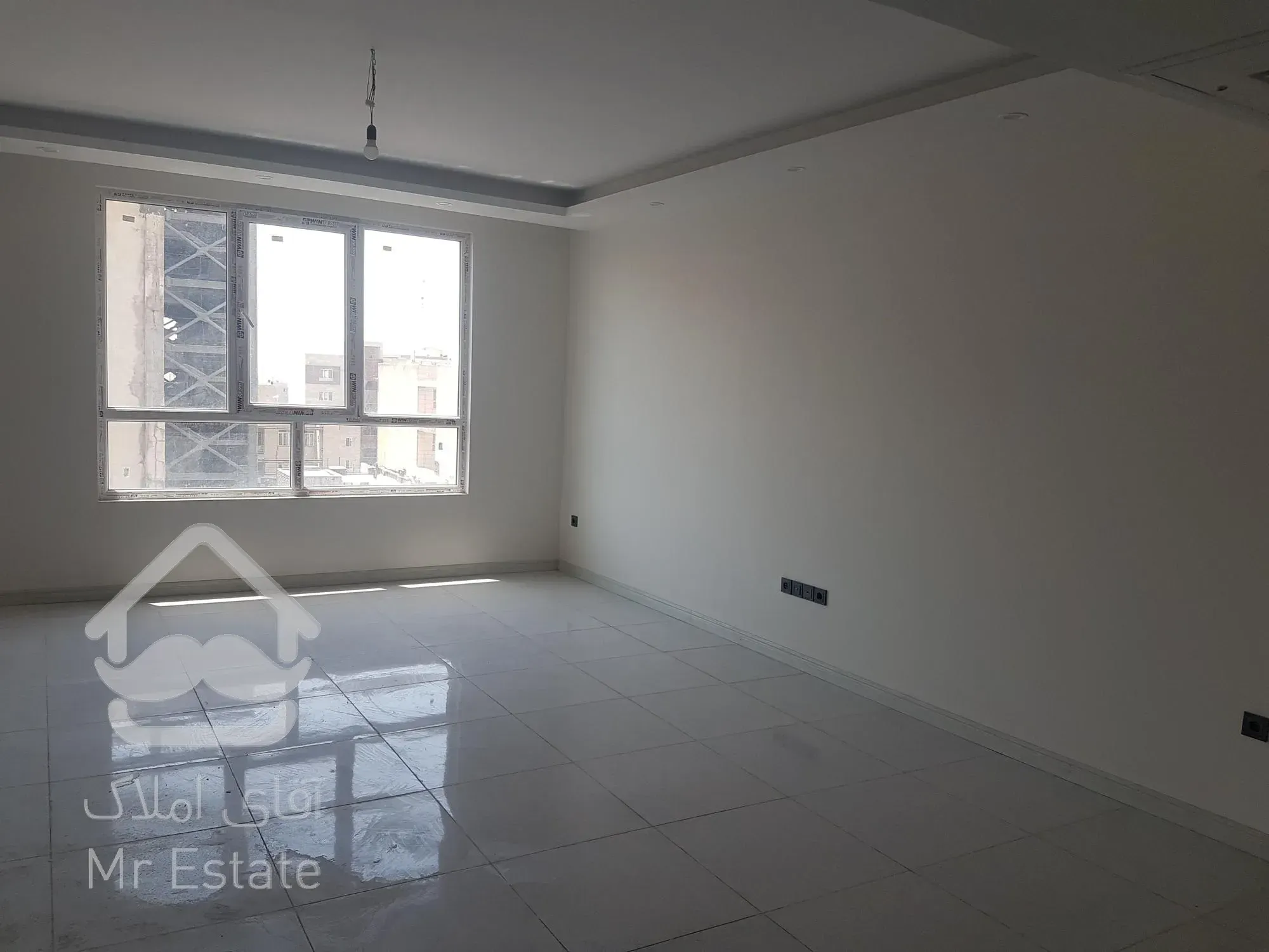 فروش آپارتمان در جمالزاده/نوساز/۹۶ متری