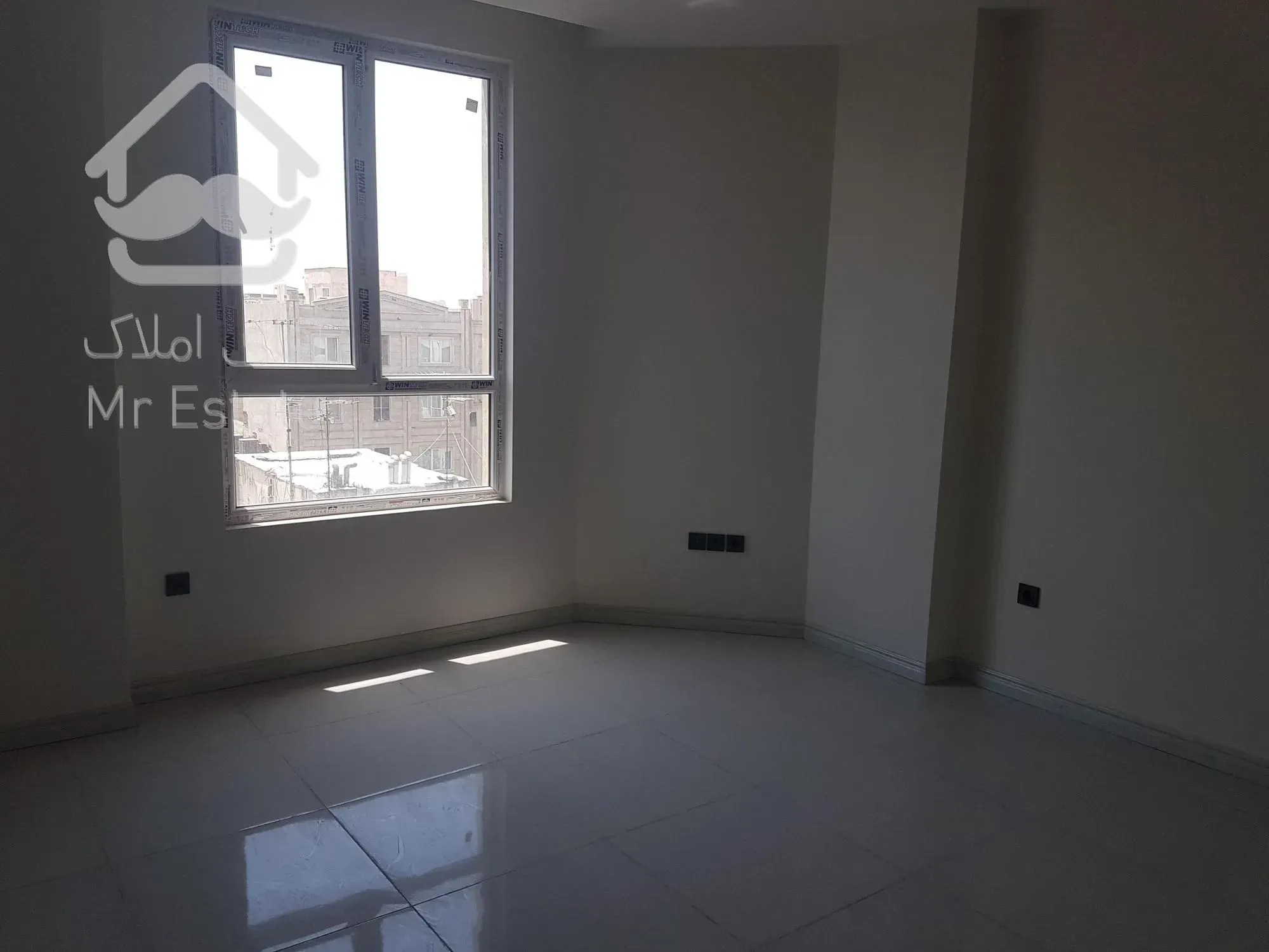 فروش آپارتمان در جمالزاده/نوساز/۹۶ متری