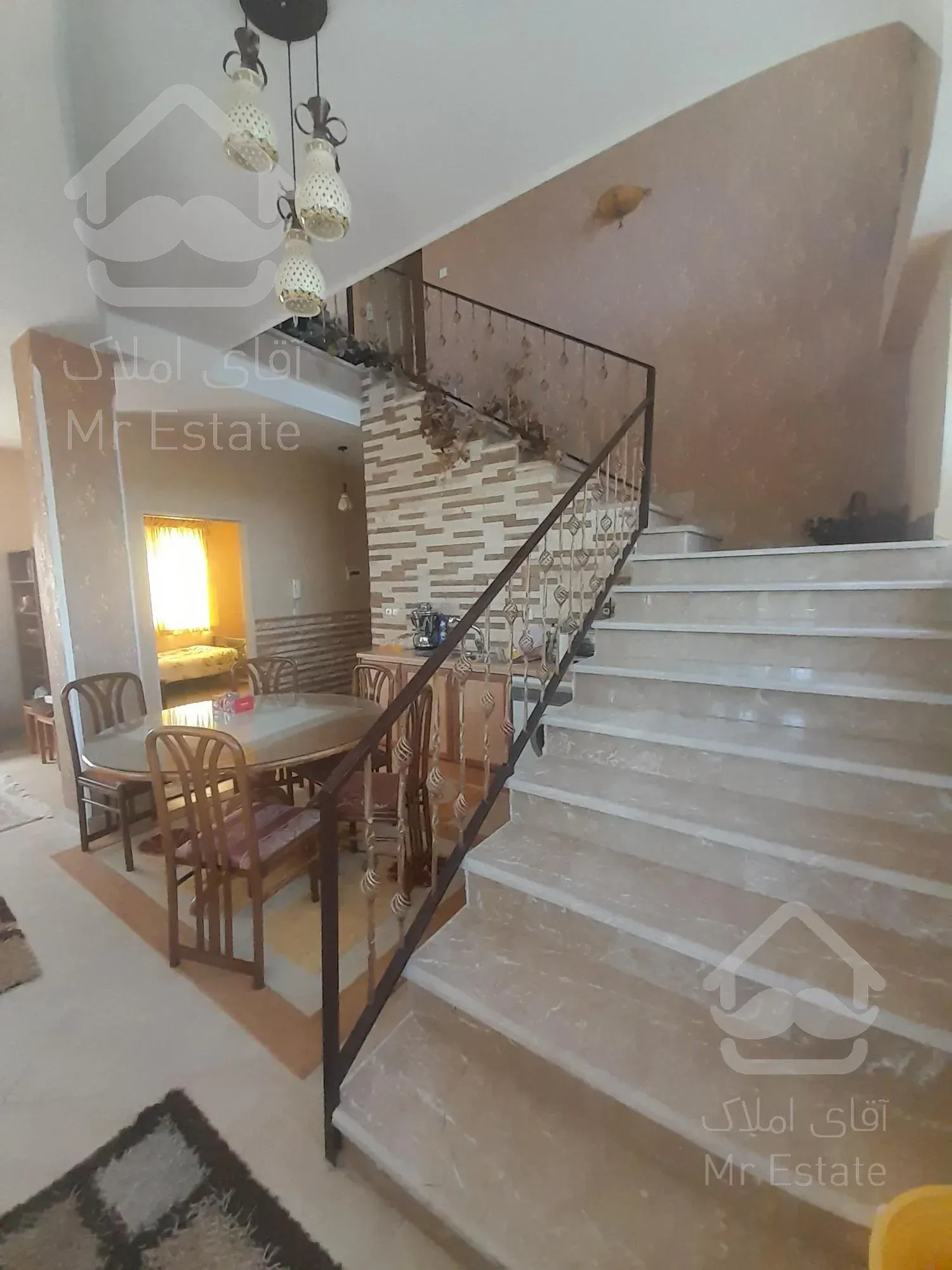 ویلا لاکچری شهمیرزاد با توپوگرافی خاص و منظر رویایی،فول فرنیش