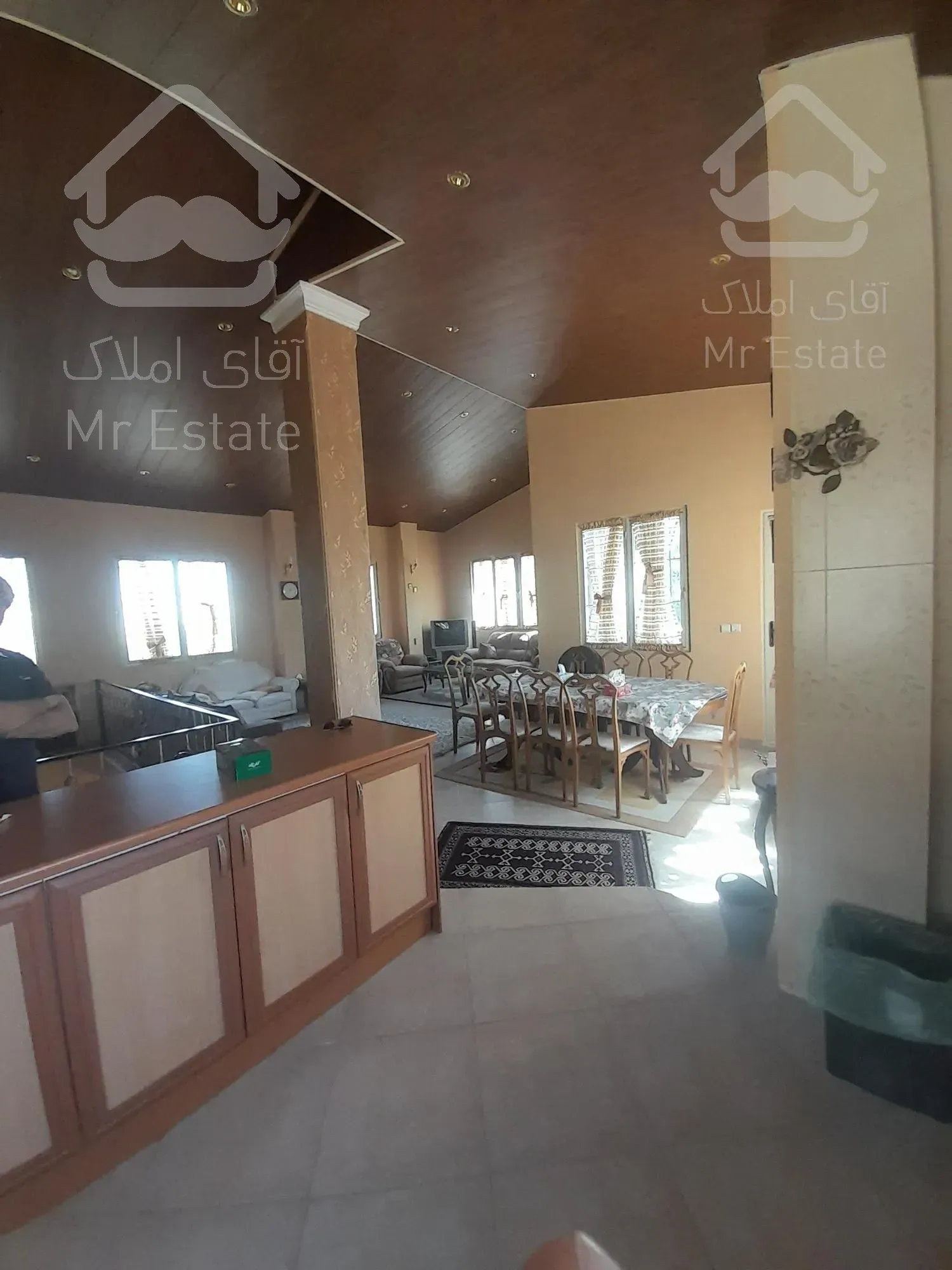 ویلا لاکچری شهمیرزاد با توپوگرافی خاص و منظر رویایی،فول فرنیش