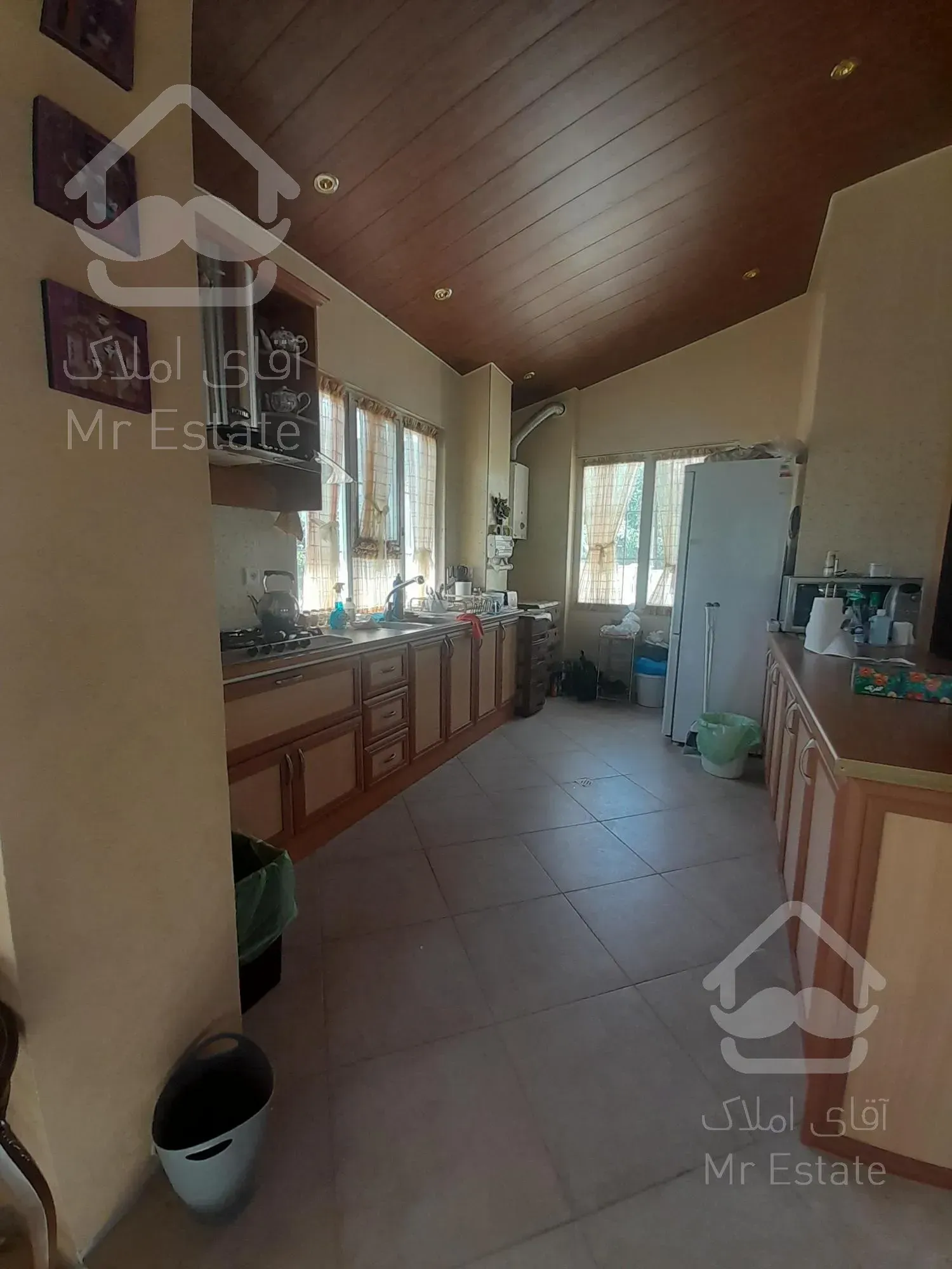 ویلا لاکچری شهمیرزاد با توپوگرافی خاص و منظر رویایی،فول فرنیش