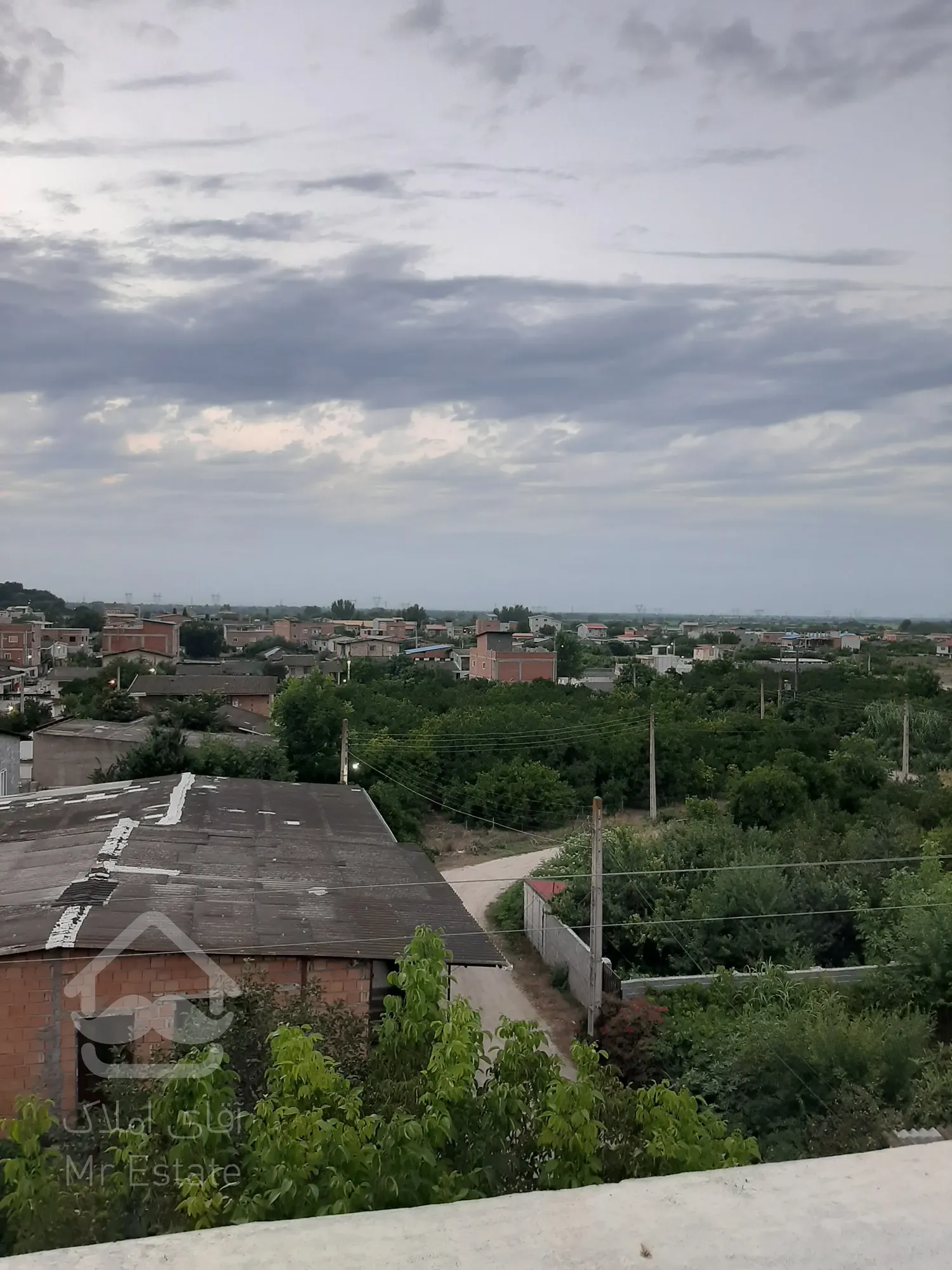 ساختمان نیمه کاره دوبلکس