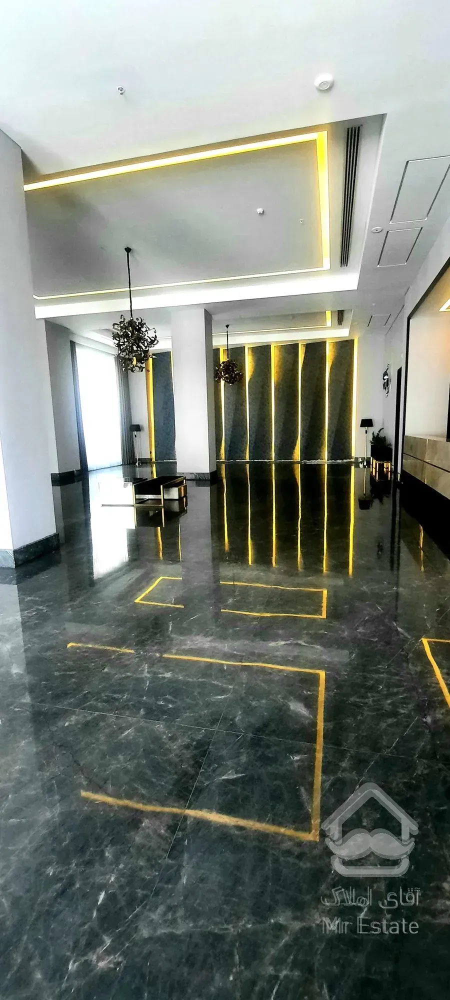 فروش آپارتمان ۲۷۰ متری مدرن در کامرانیه شمالی