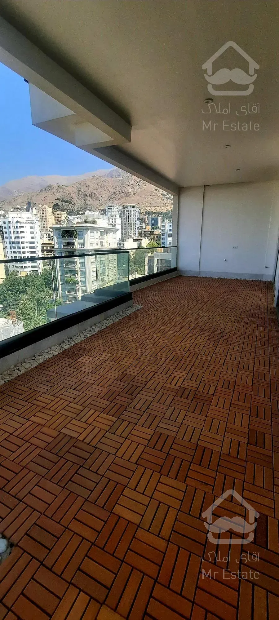 فروش آپارتمان ۲۷۰ متری مدرن در کامرانیه شمالی