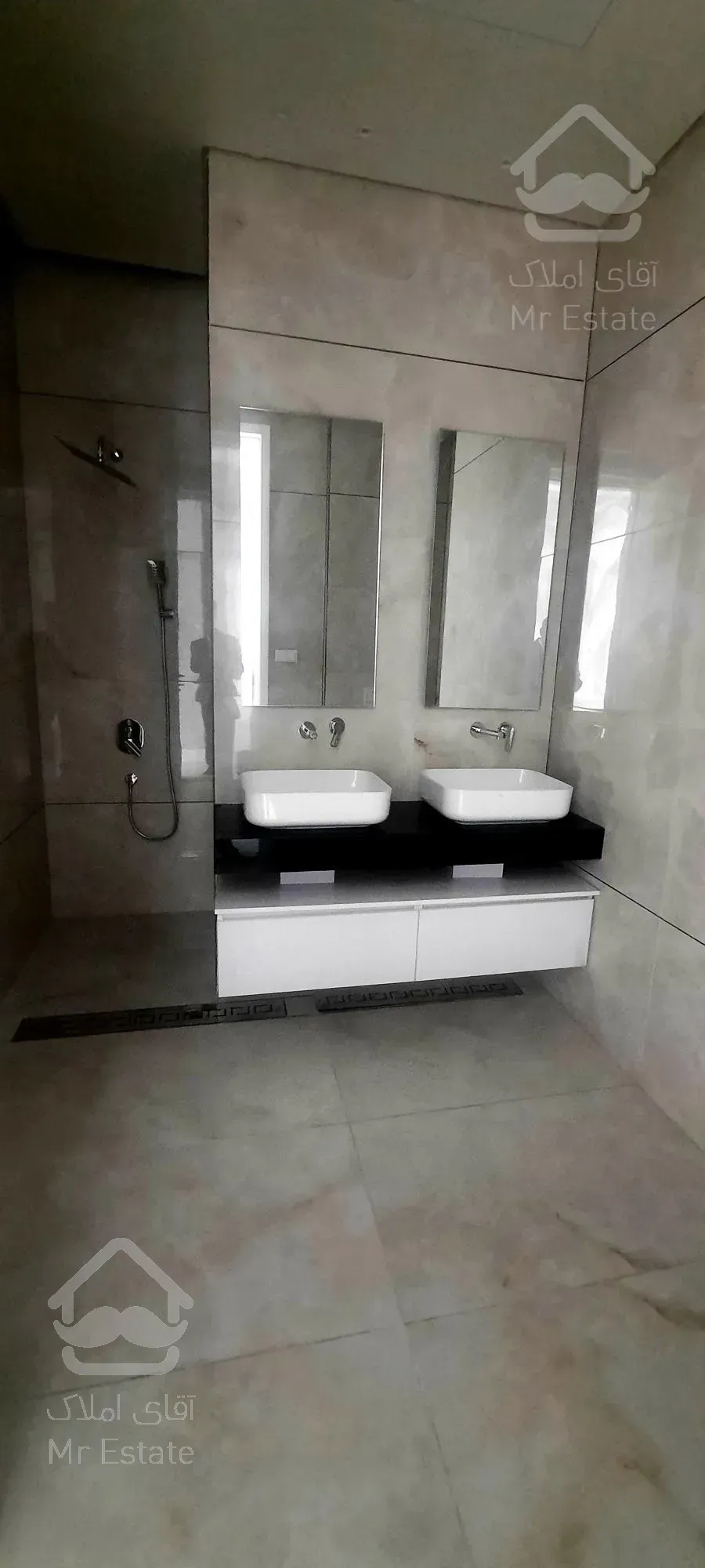 فروش آپارتمان ۲۷۰ متری مدرن در کامرانیه شمالی