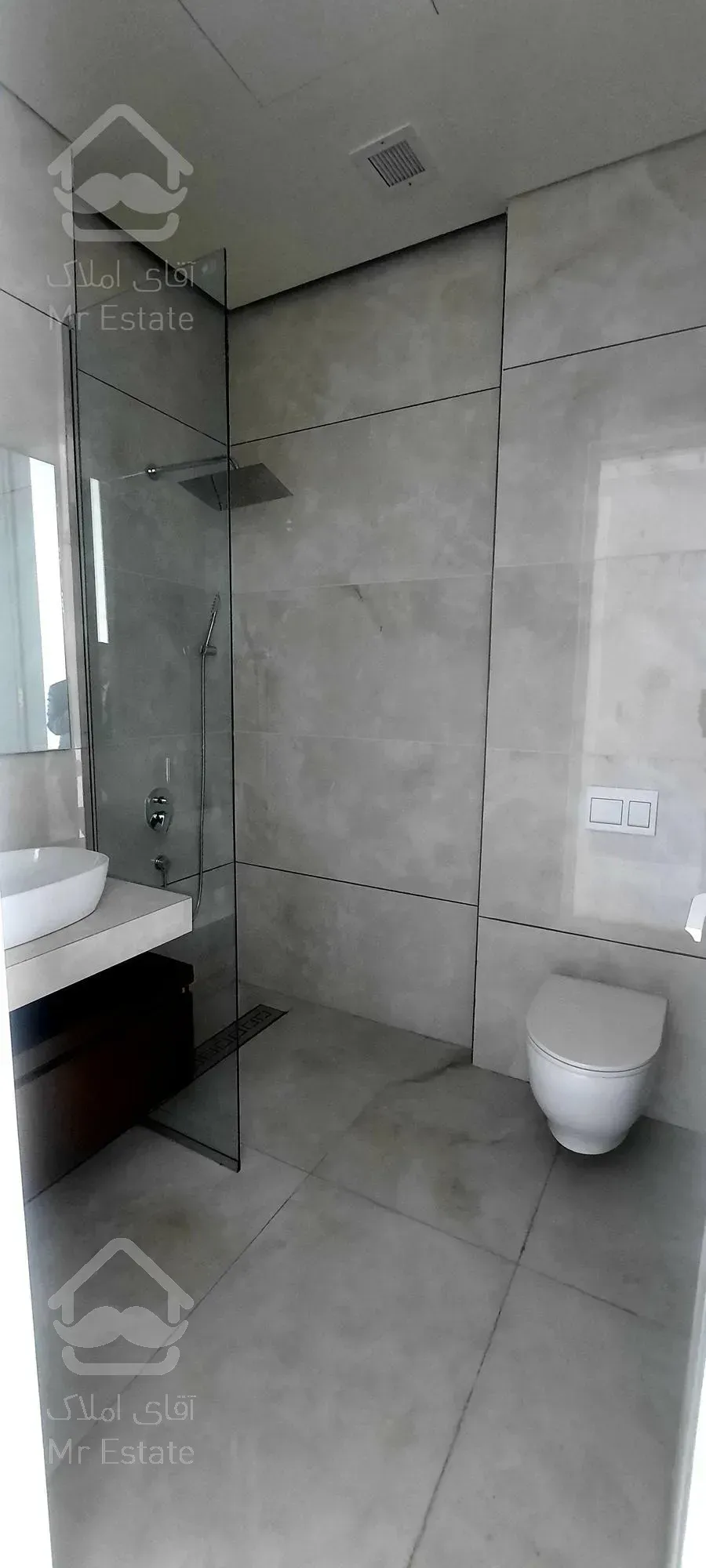 فروش آپارتمان ۴۰۰ متری در برج کامرانیه