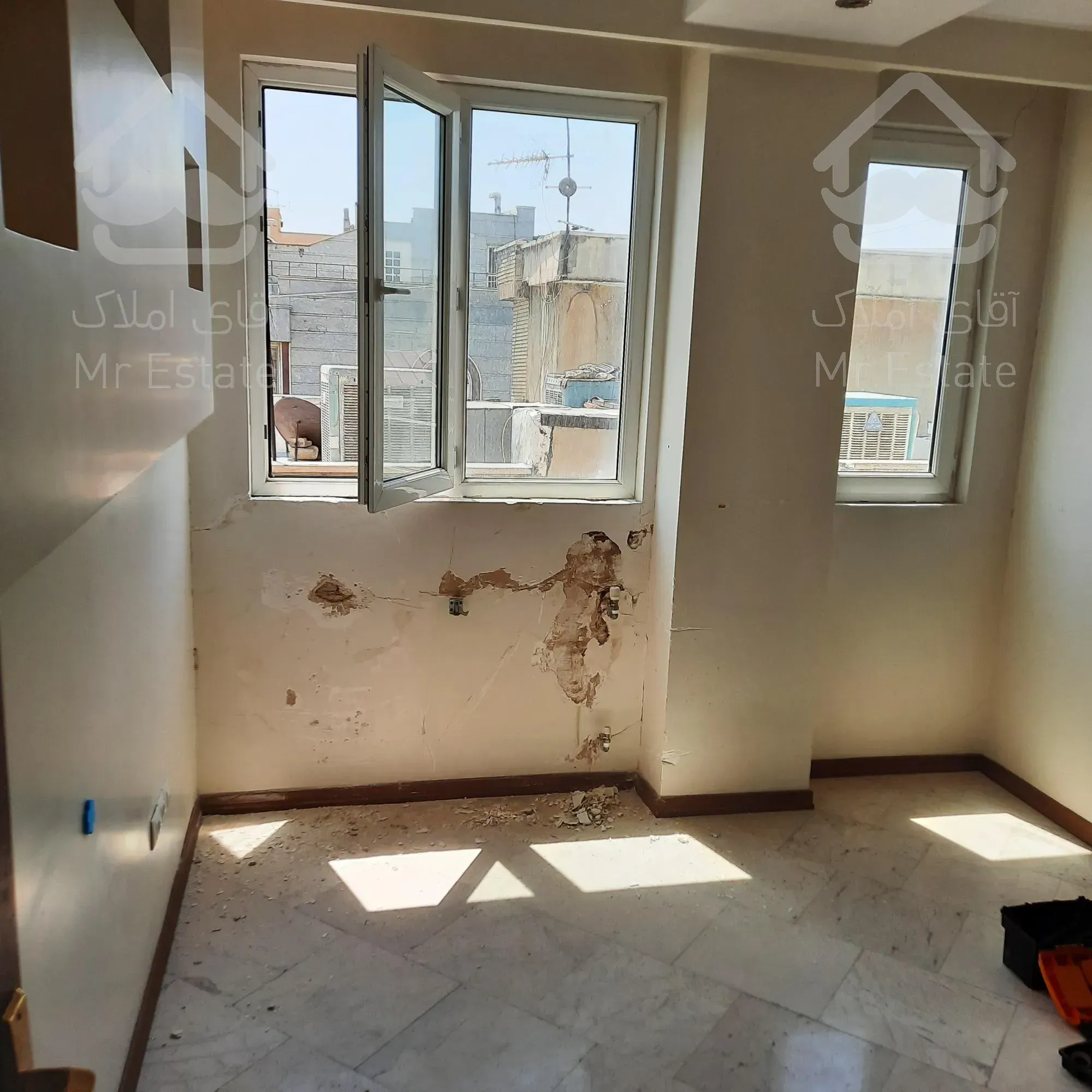 ۱۲۰ متر سه خوابه فول میدان سپاه