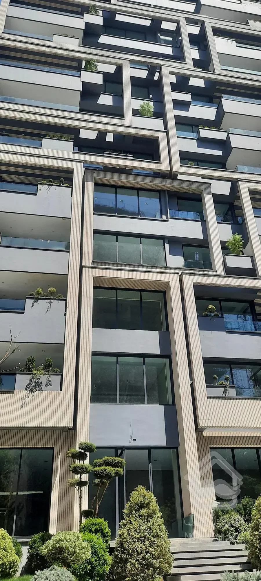 فروش برج باغ ۳۲۰ متر در کامرانیه